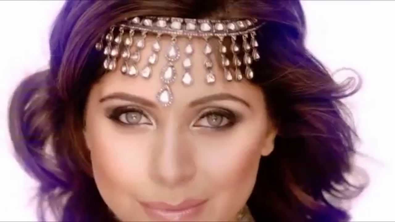 1280x720 Checkout: Baby Doll Kanika Kapoor's dance move goes viral