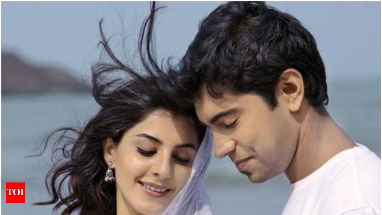 1280x720 Vineeth Sreenivasan Thattathin Marayathu Full Movie Online This Day That Year: Vineeth Sreenivasan Reminisces 'Thattathin