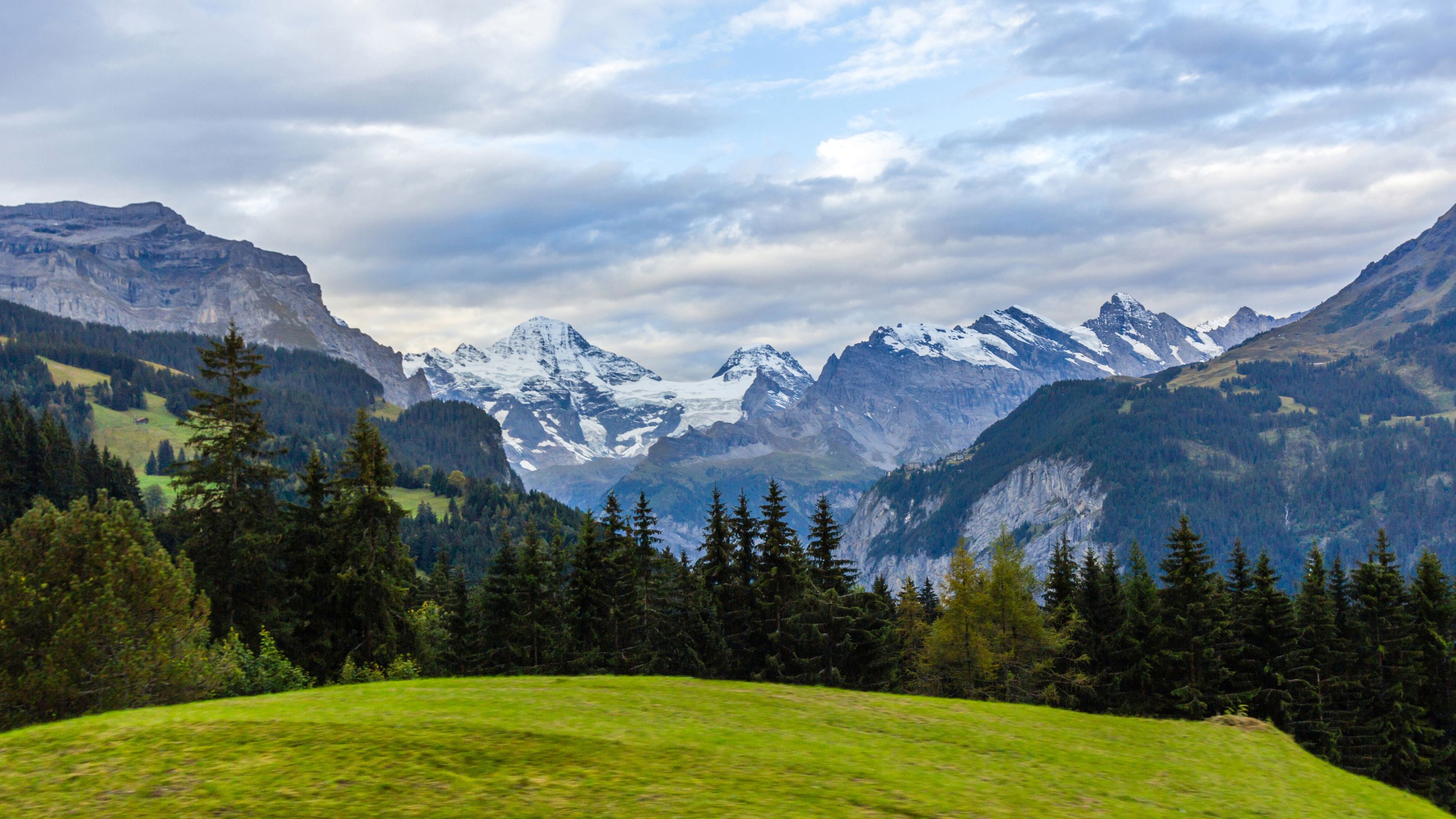 3200x1801 View of Swiss Alps From Wengen Wall Mural