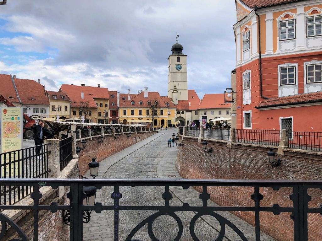 1024x768 Two introverts travel to Sibiu