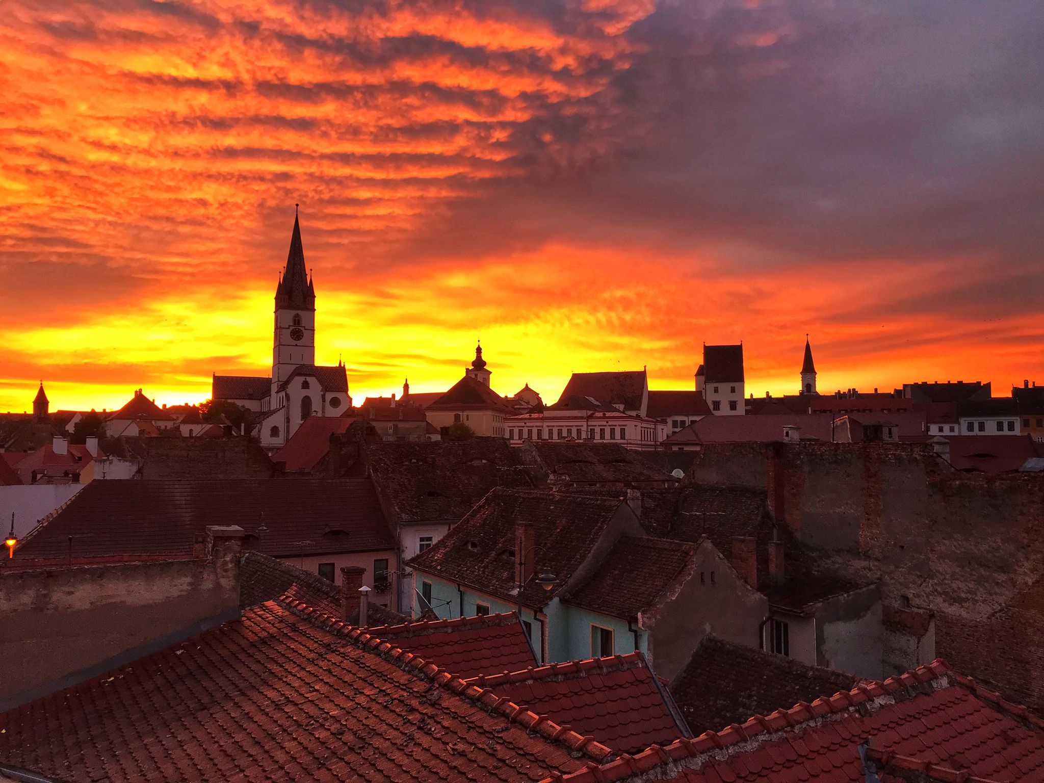 2048x1536 Sunrise in Sibiu, Romania, this morning