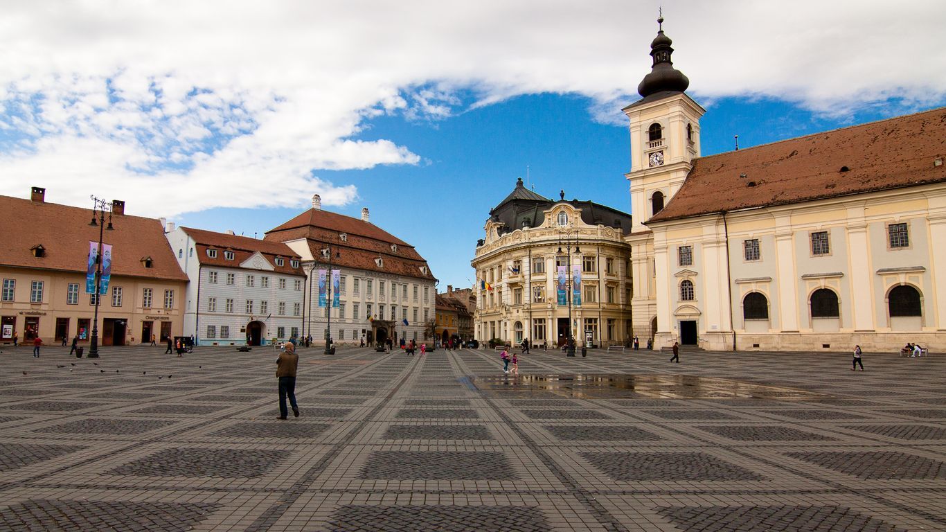 1366x768 Sibiu Travel Guide