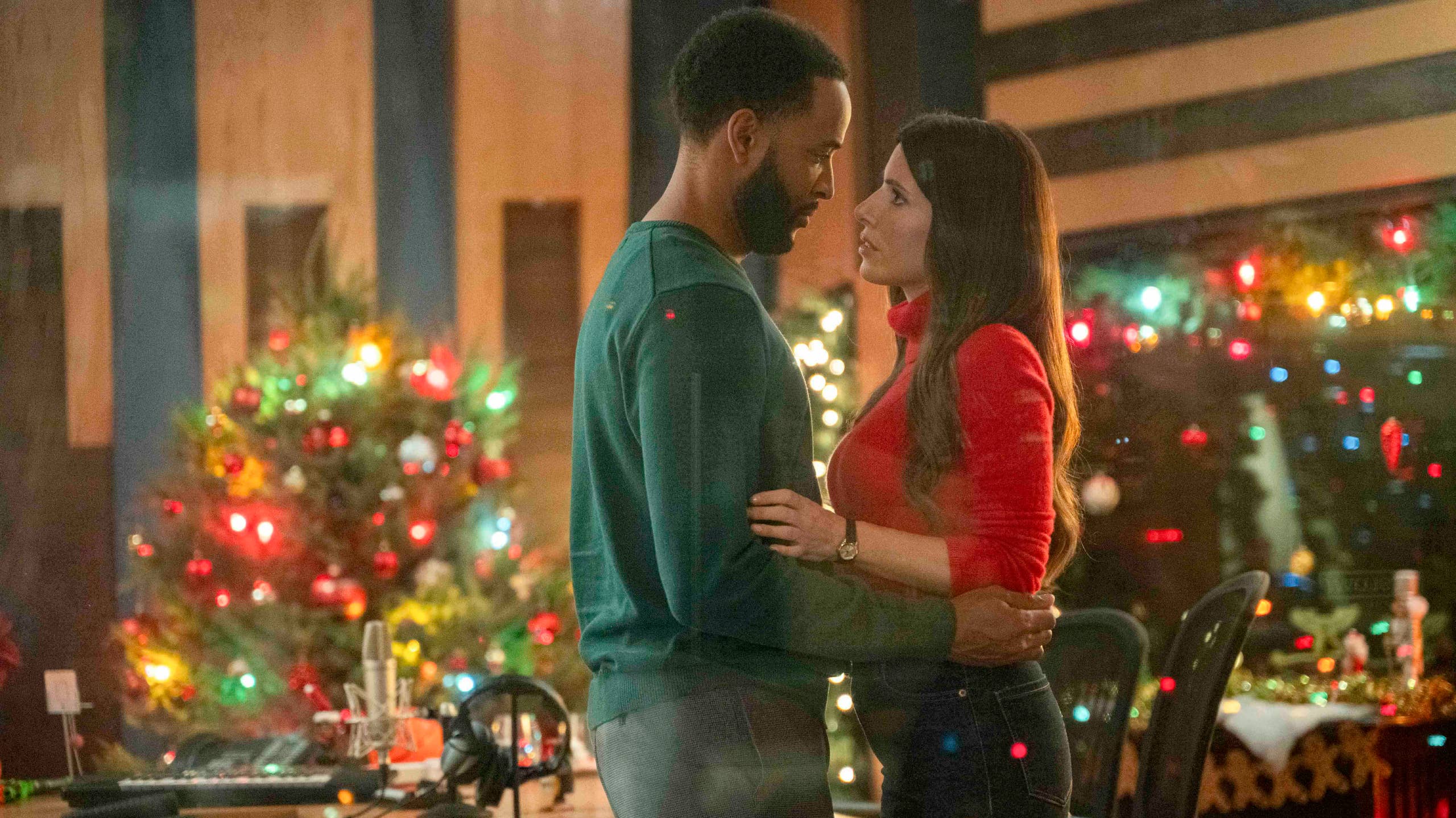 2560x1440 Lifetime's Jingle All the Way to Love (2025): Cast, Plot & Sneak Peek