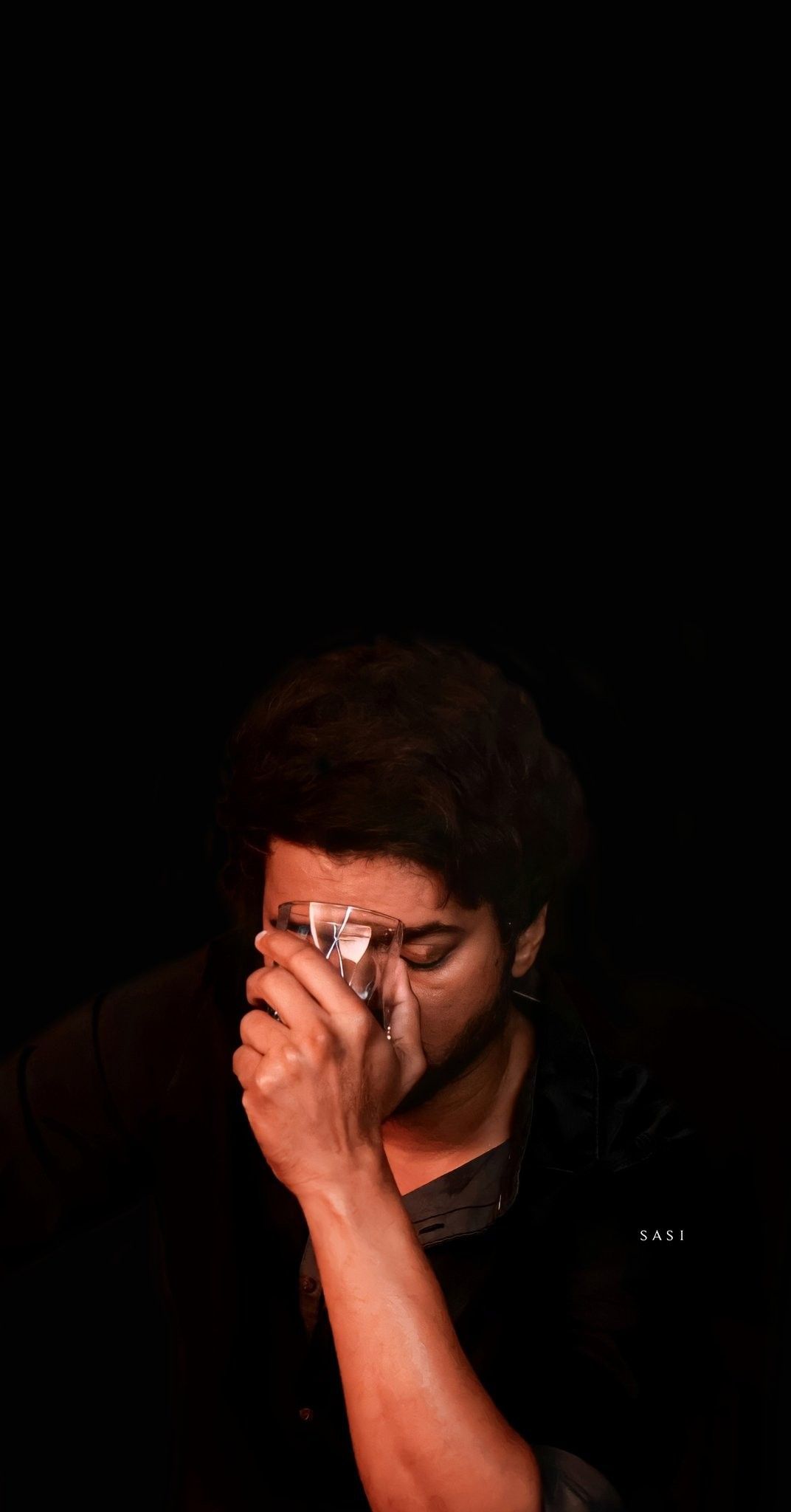 1072x2048 Master Vijay Sad Wallpaper