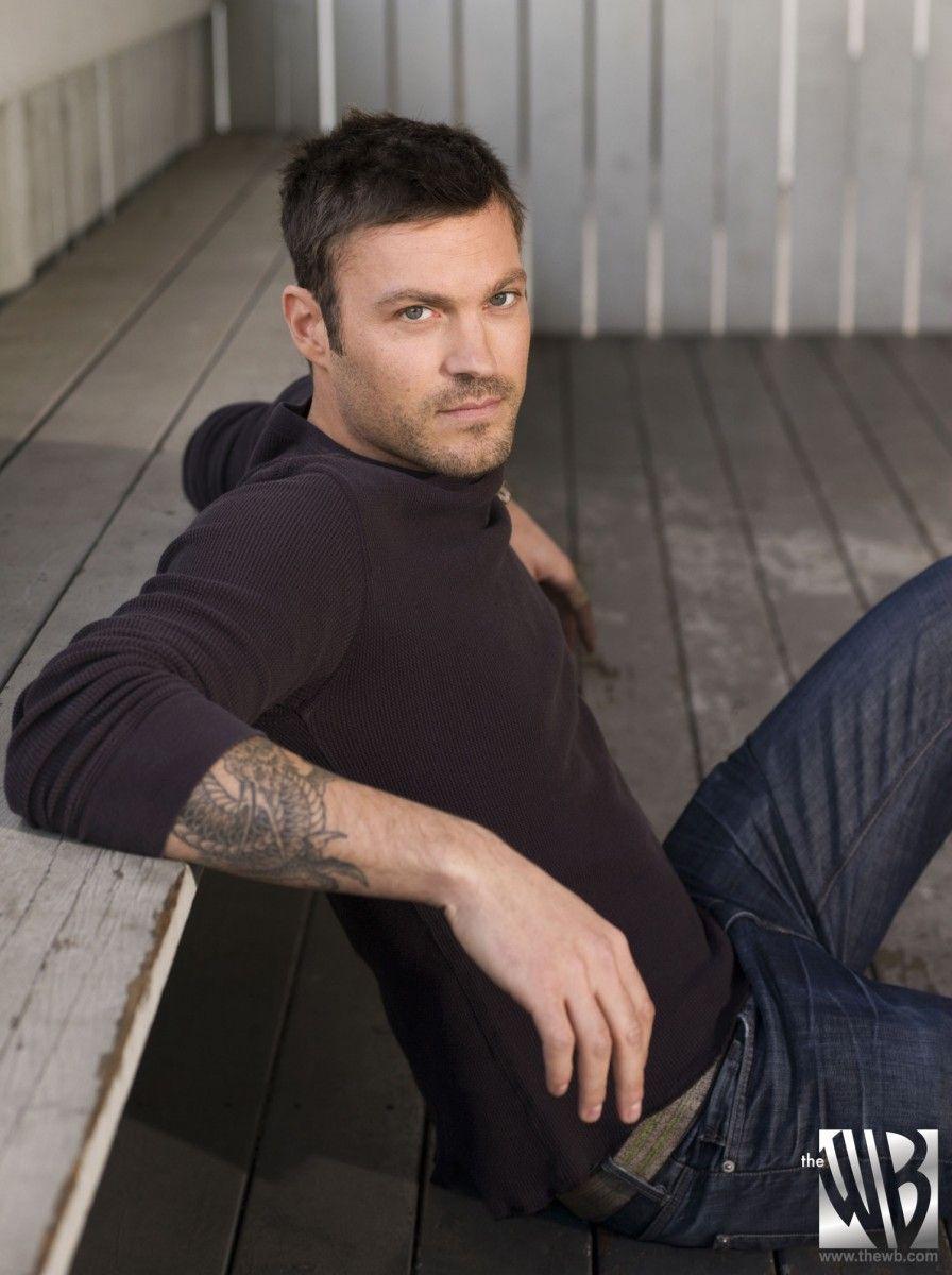 896x1200 Brian Austin Green Wallpaper