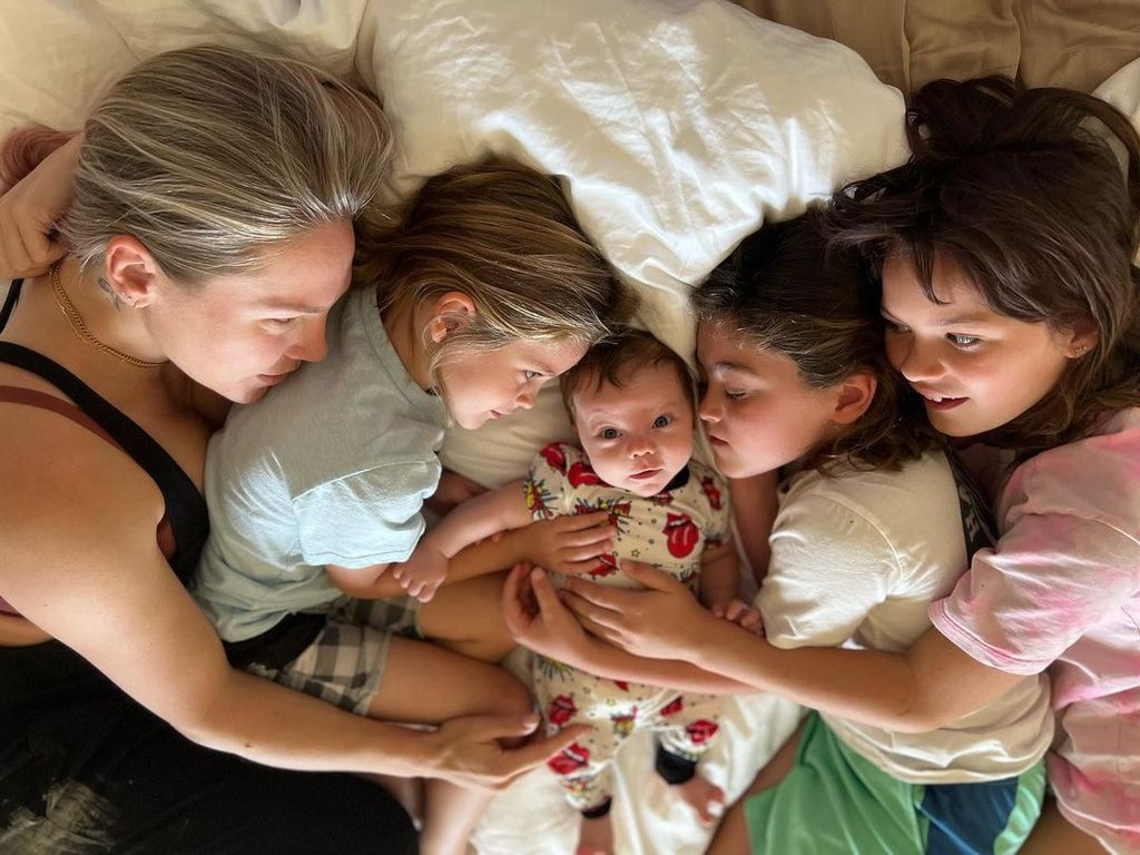 1024x768 Brian Austin Green Shares Cute Photo of His Kids and Sharna Burgess