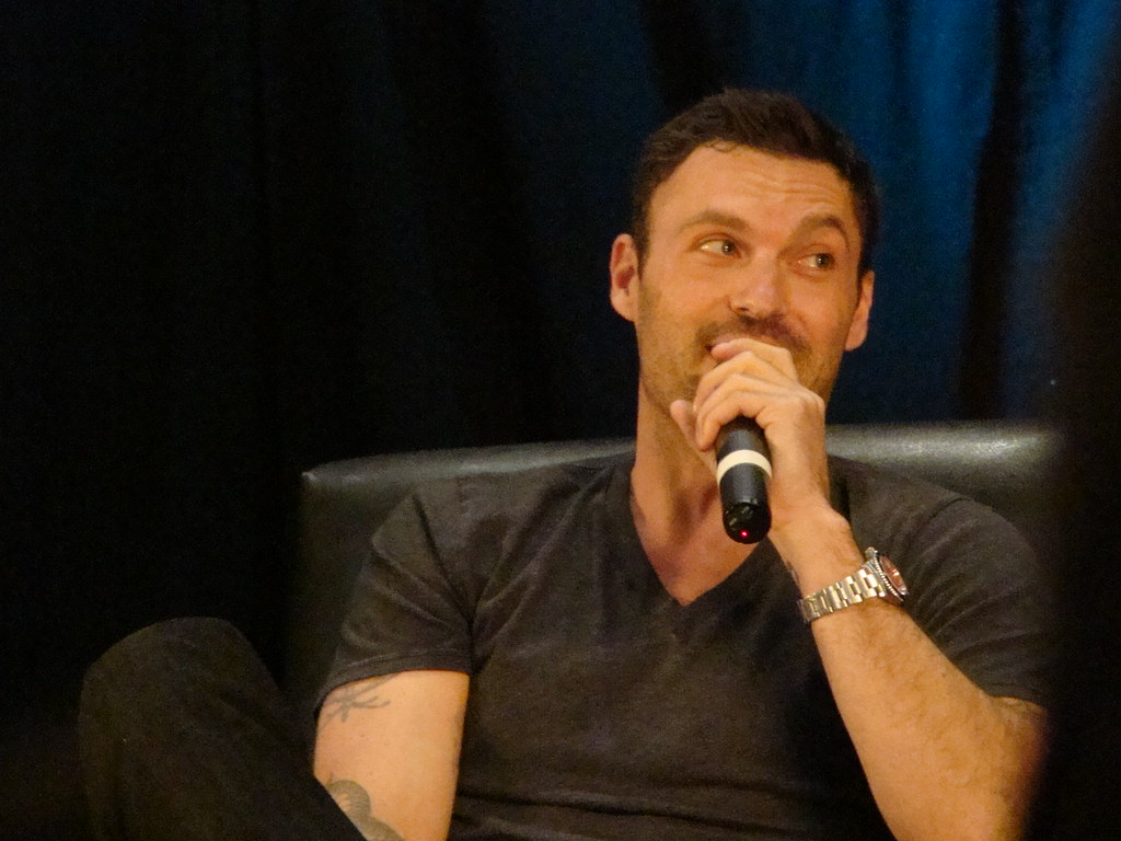 1024x768 Brian Austin Green