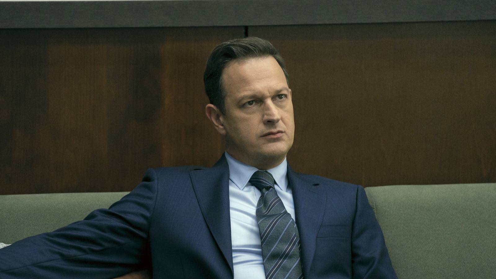 1600x900 A 'Handmaid's Tale' Star Is Leading a New American Remake of 'Doc Martin'