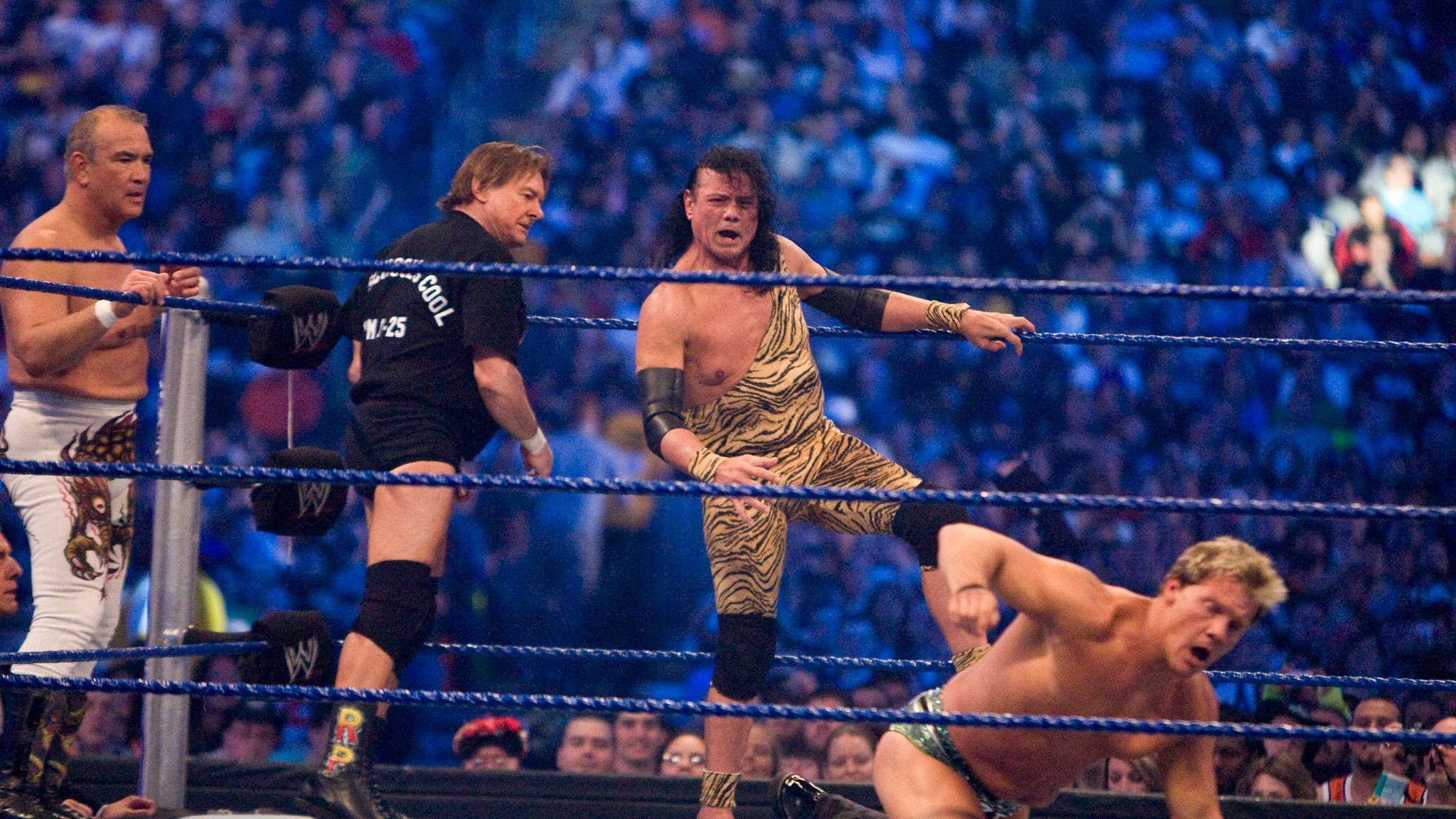 2048x1152 Wrestling star Jimmy 'Superfly' Snuka dies. Ents & Arts News