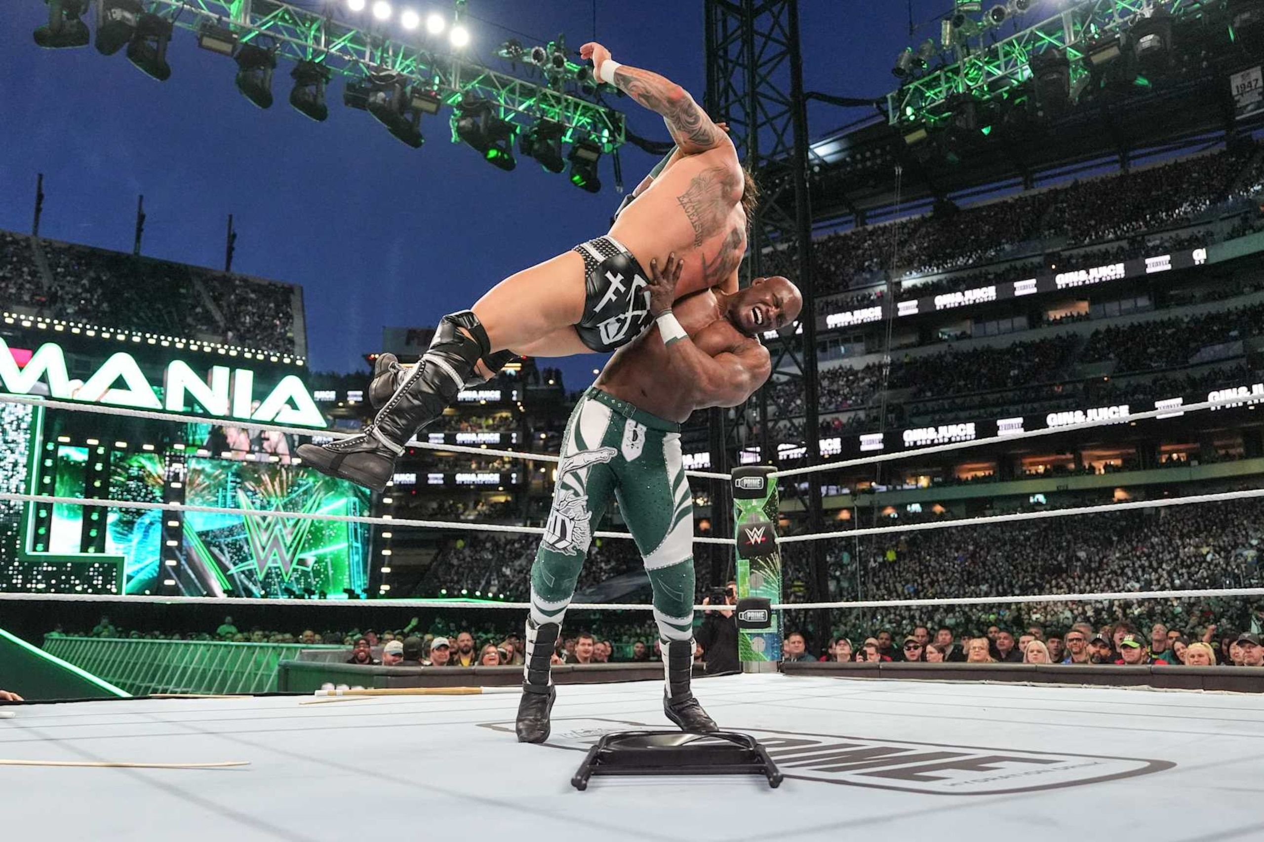 2560x1707 WWE's Karrion Kross Shoots on Backstage Heat with Bobby Lashley amid AEW Rumors
