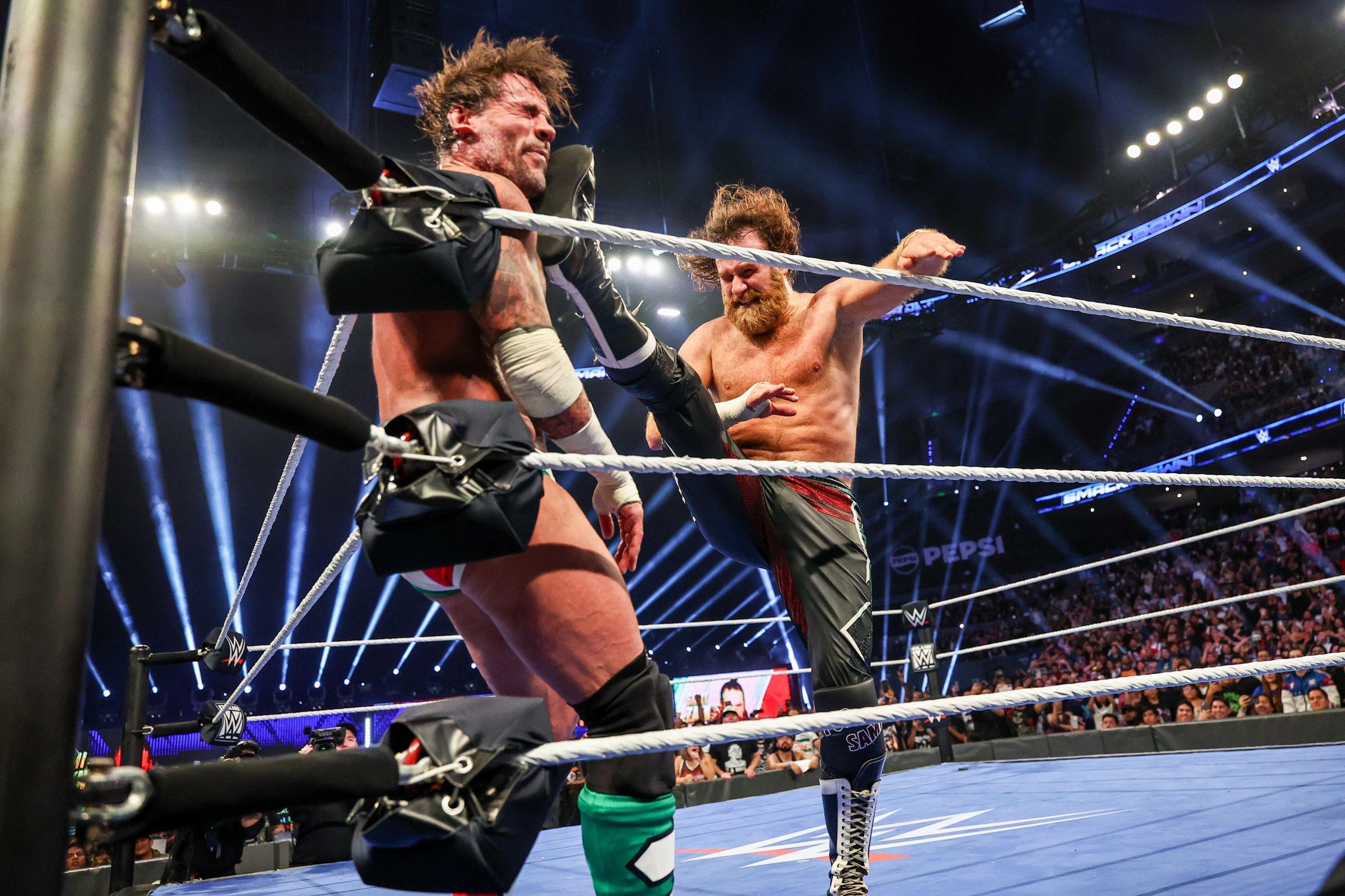 2400x1600 Karrion Kross debuts a new look on Raw