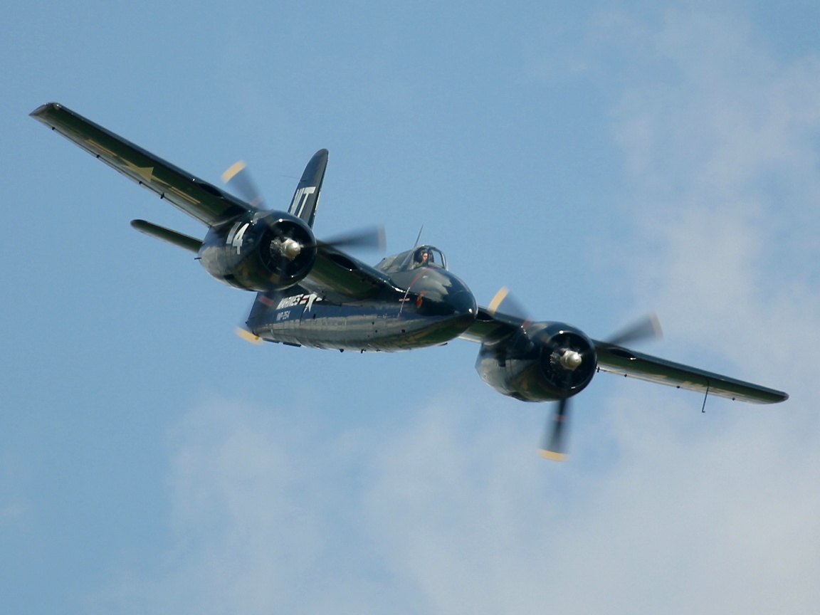 1152x864 US Naval Propeller Fighter Wallpaper