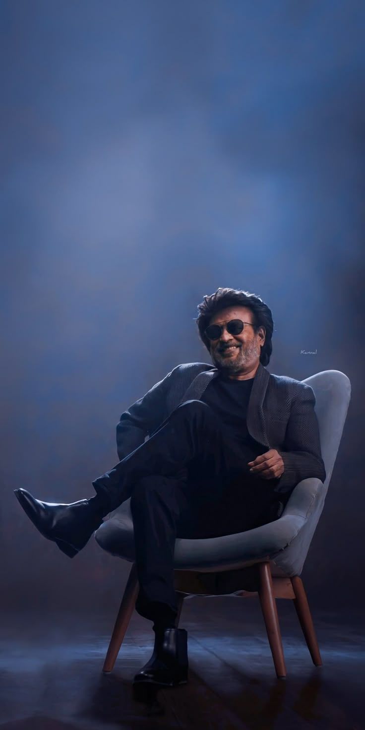 736x1472 Rajinikanth