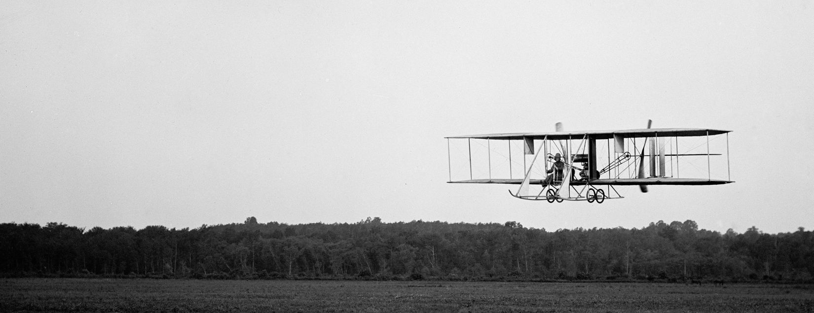 1650x635 Wright Brothers' Patented “Flying Machine”