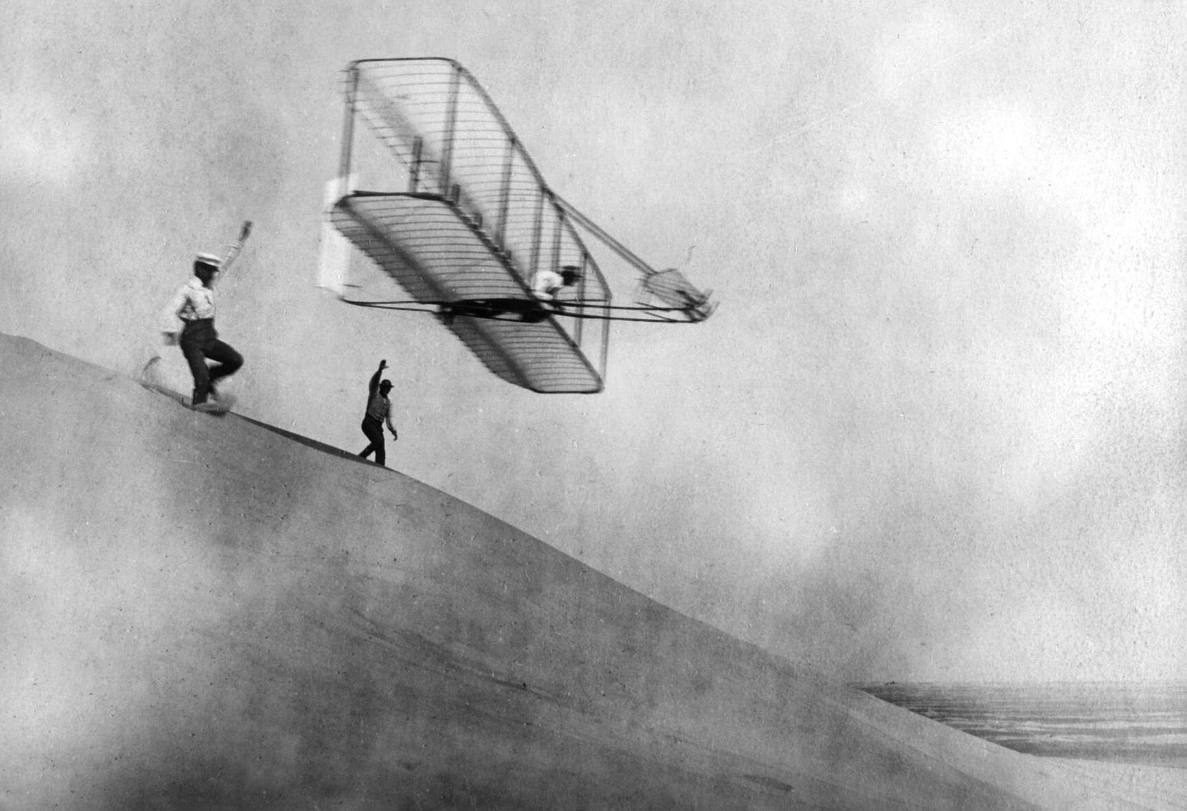 3900x2666 Orville and Wilbur Wright: The Brothers Who Changed Aviation