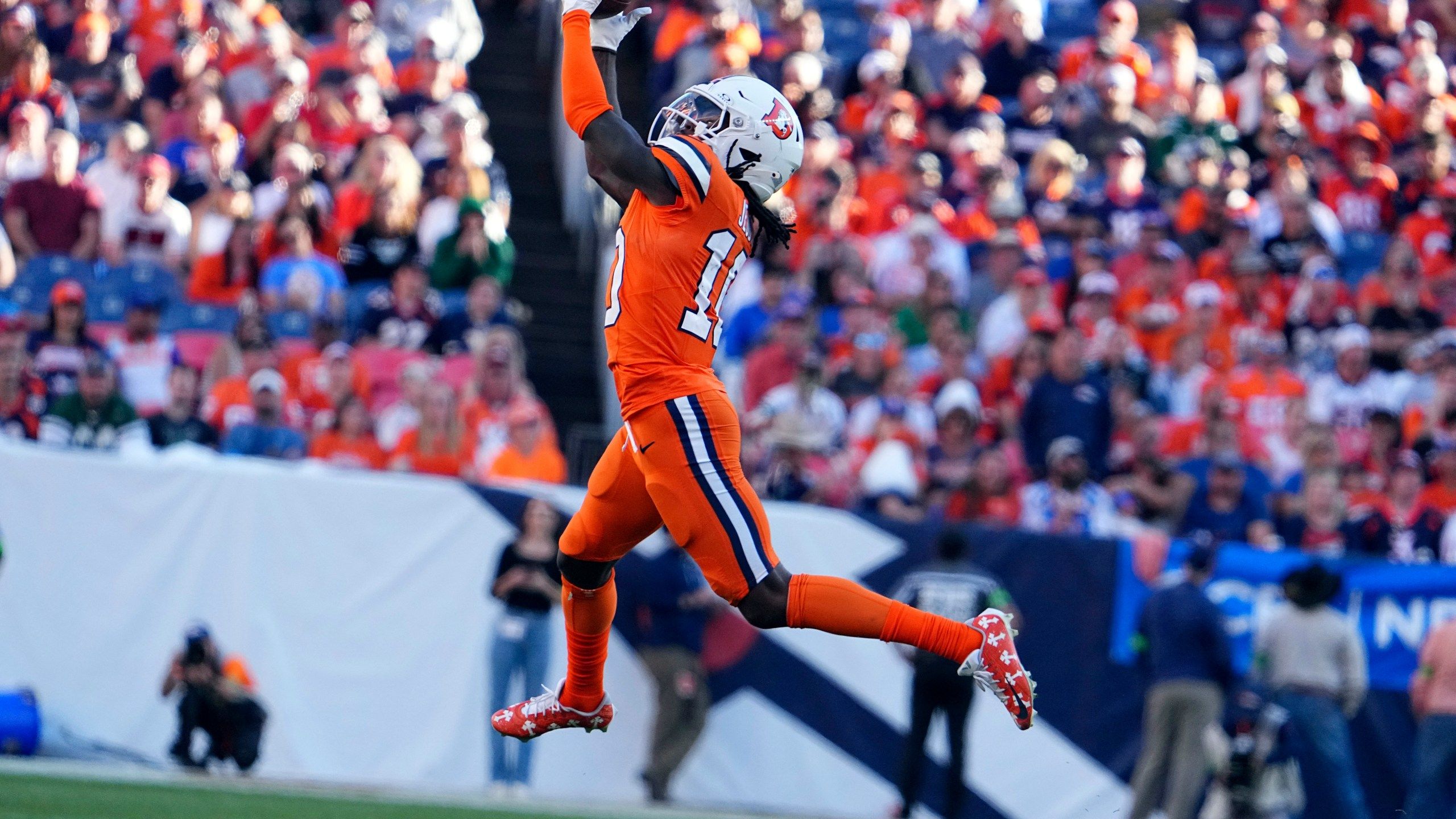 2560x1440 Broncos are sending receiver Jerry Jeudy to the Browns for two draft picks, AP sources say