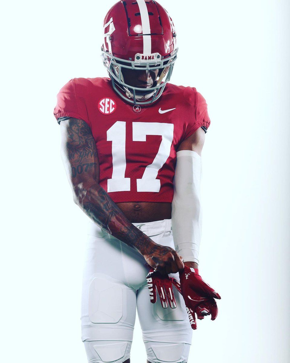 960x1200 Isaiah Bond Wallpaper