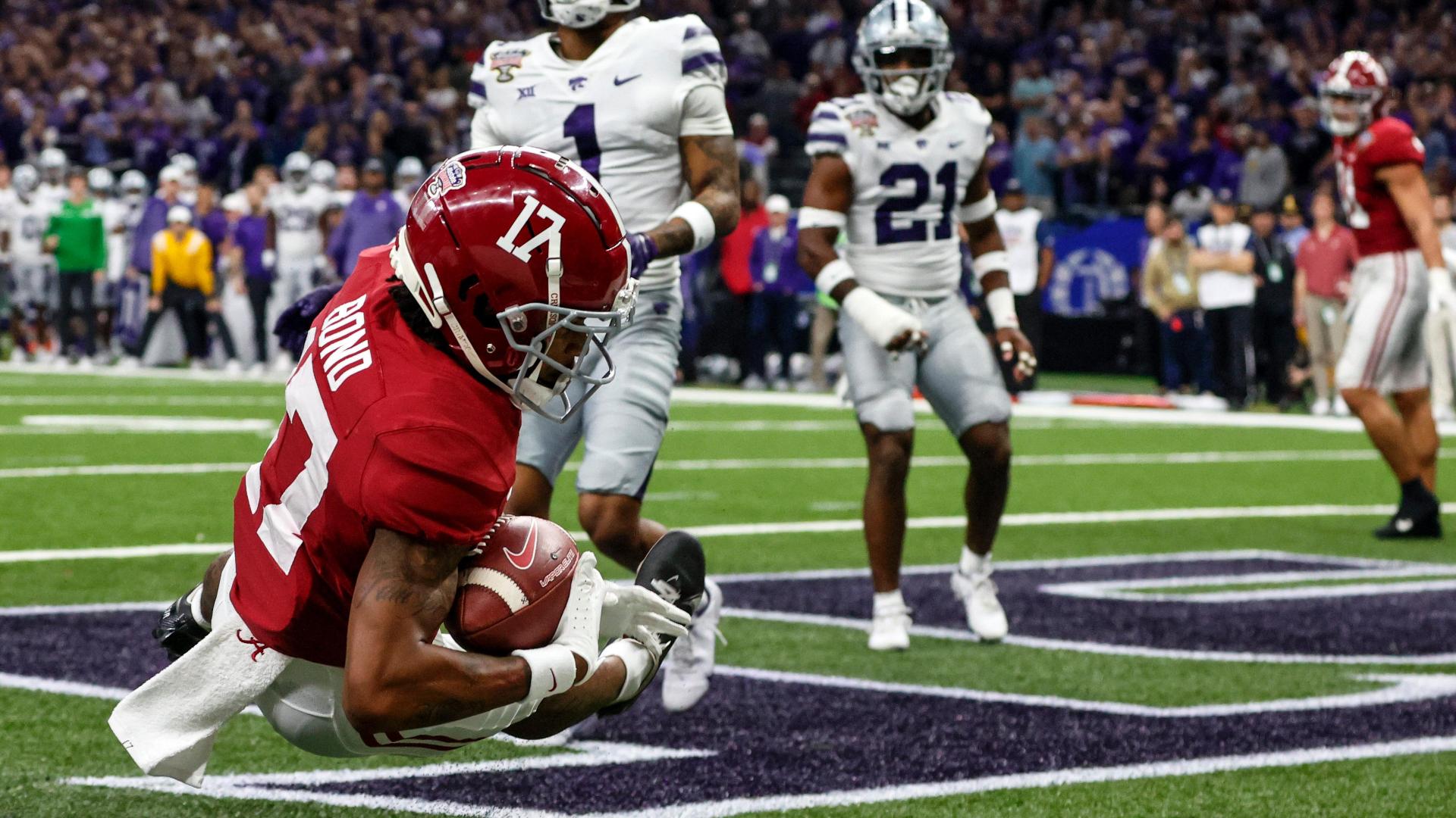 1920x1080 Bryce Young fires a dart to Isaiah Bond for an Alabama TD