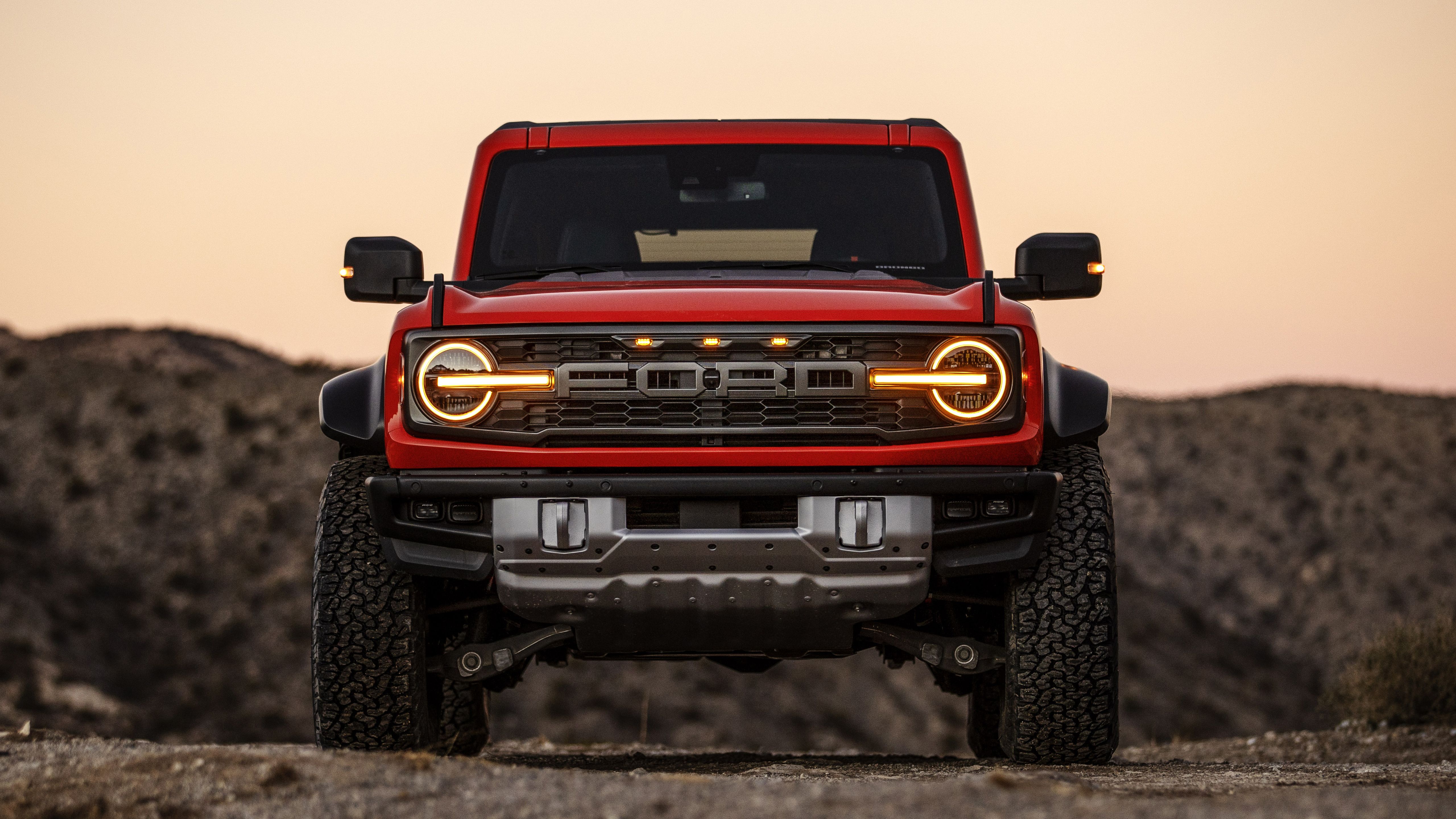 5120x2880 Ford Bronco Raptor Wallpaper