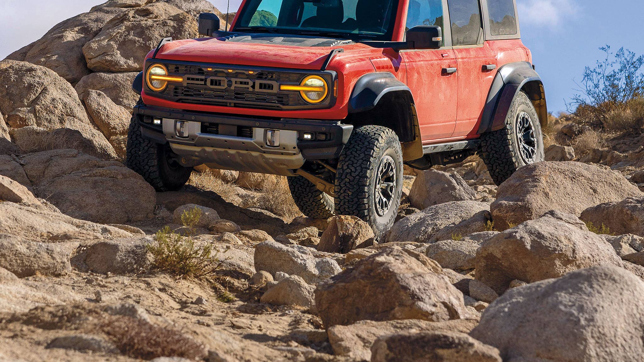 2048x1152 Ford Bronco Raptor Is Its Wildest 4x4 Yet. Men's Journal's Journal