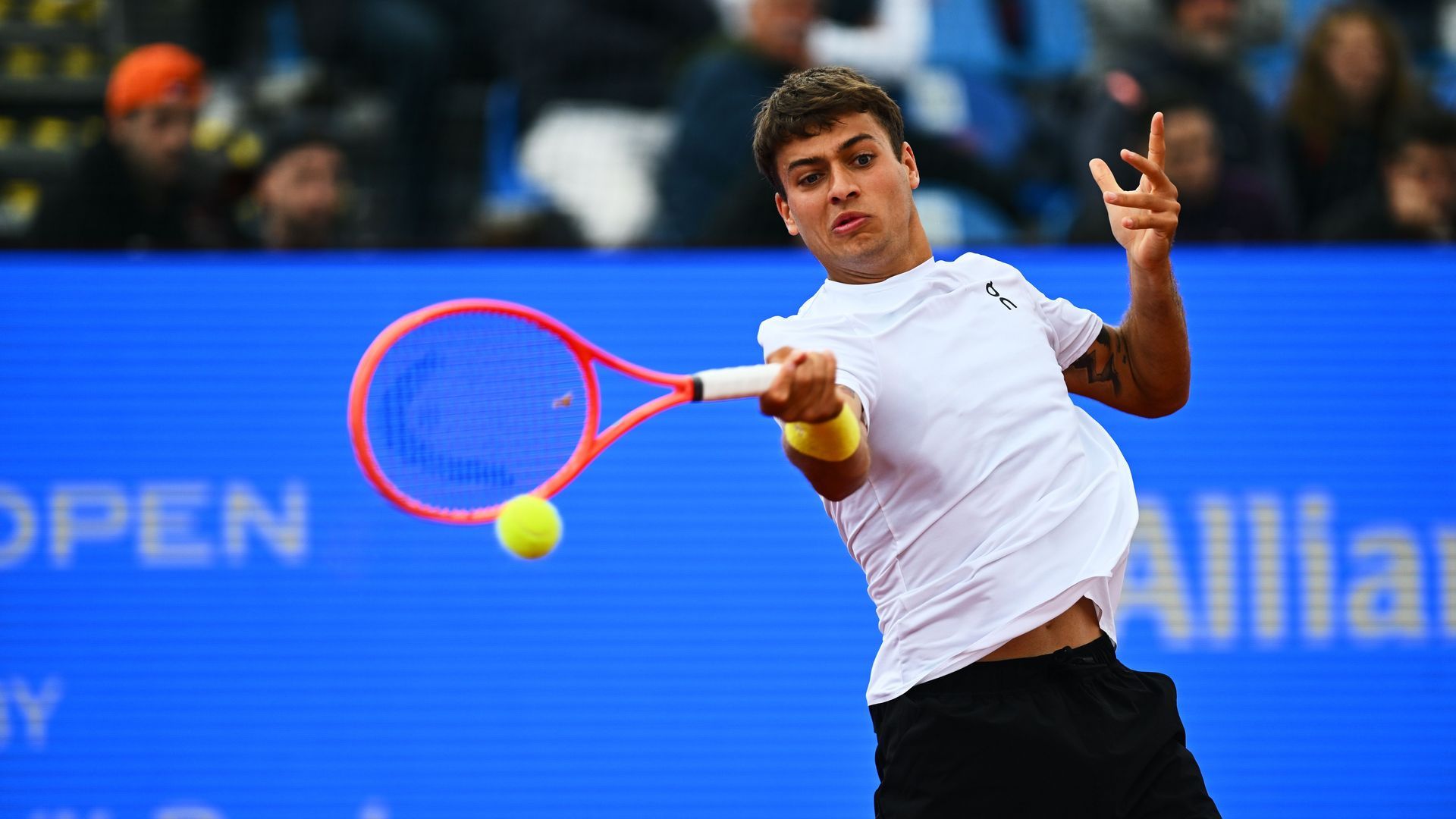 1920x1080 Cobolli's backhand thunderbolt!