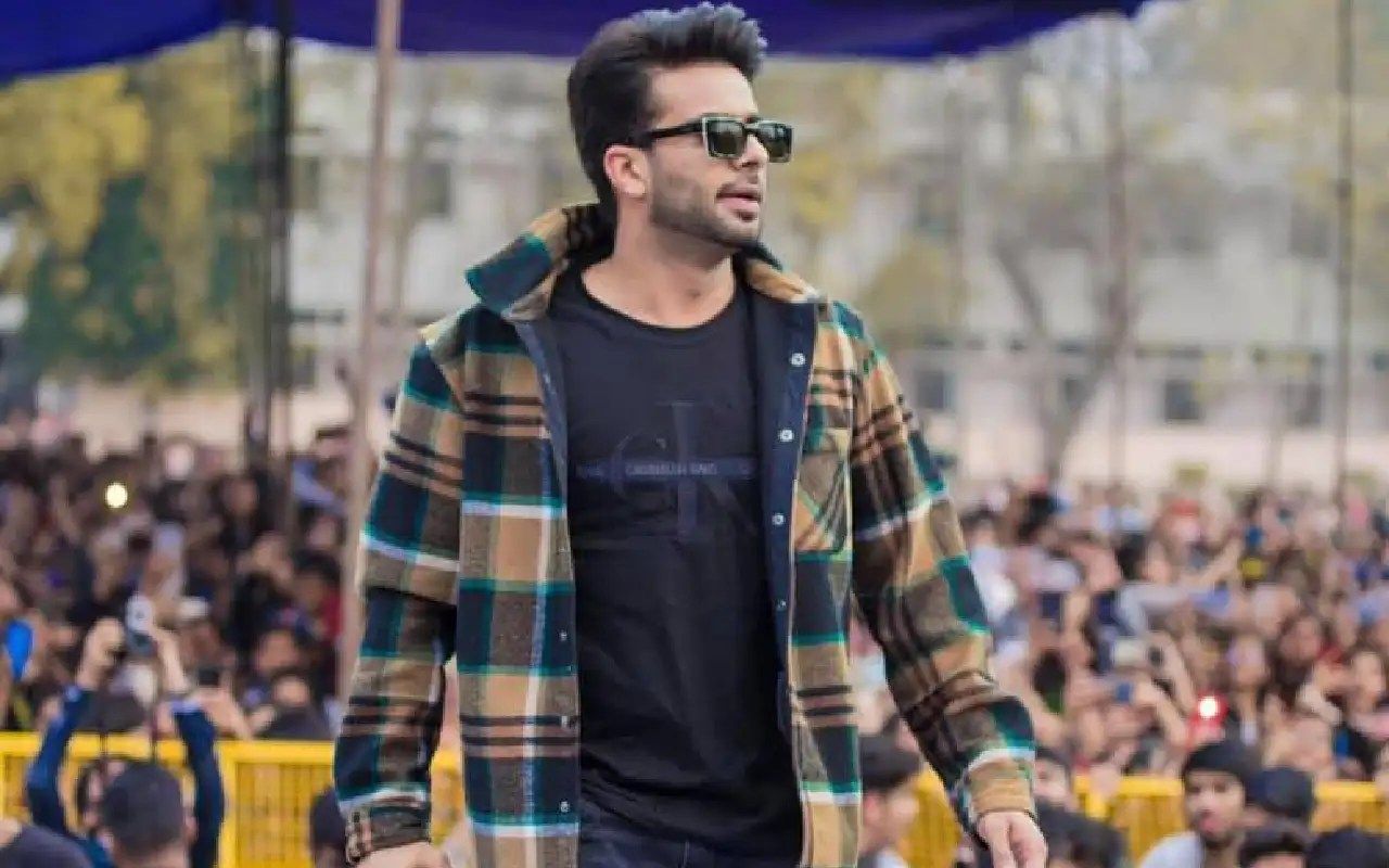 1280x800 Book singer Mankirt Aulakh for Events at Best Prices