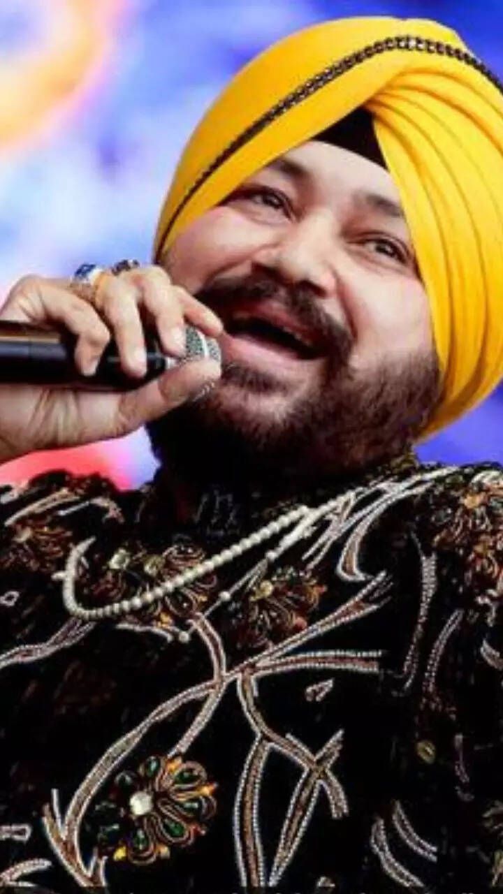 720x1280 Bolo Ta Ra Ra! 7 Top Iconic Daler Mehndi's Songs To Get Everyone On Dance Floor
