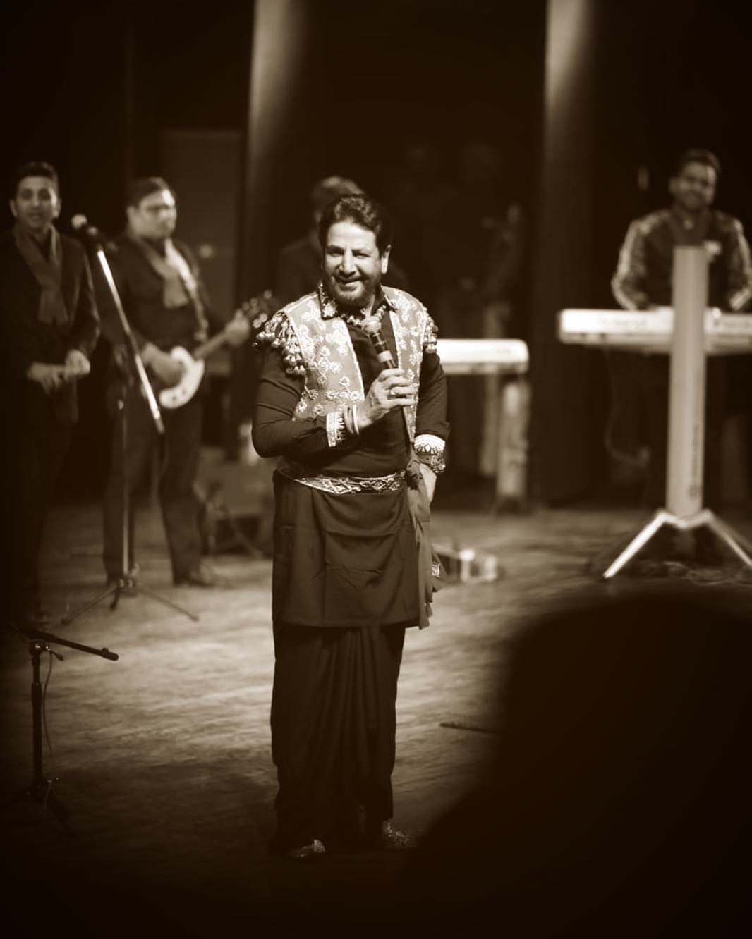 1066x1332 Gurdas Maan Wallpaper