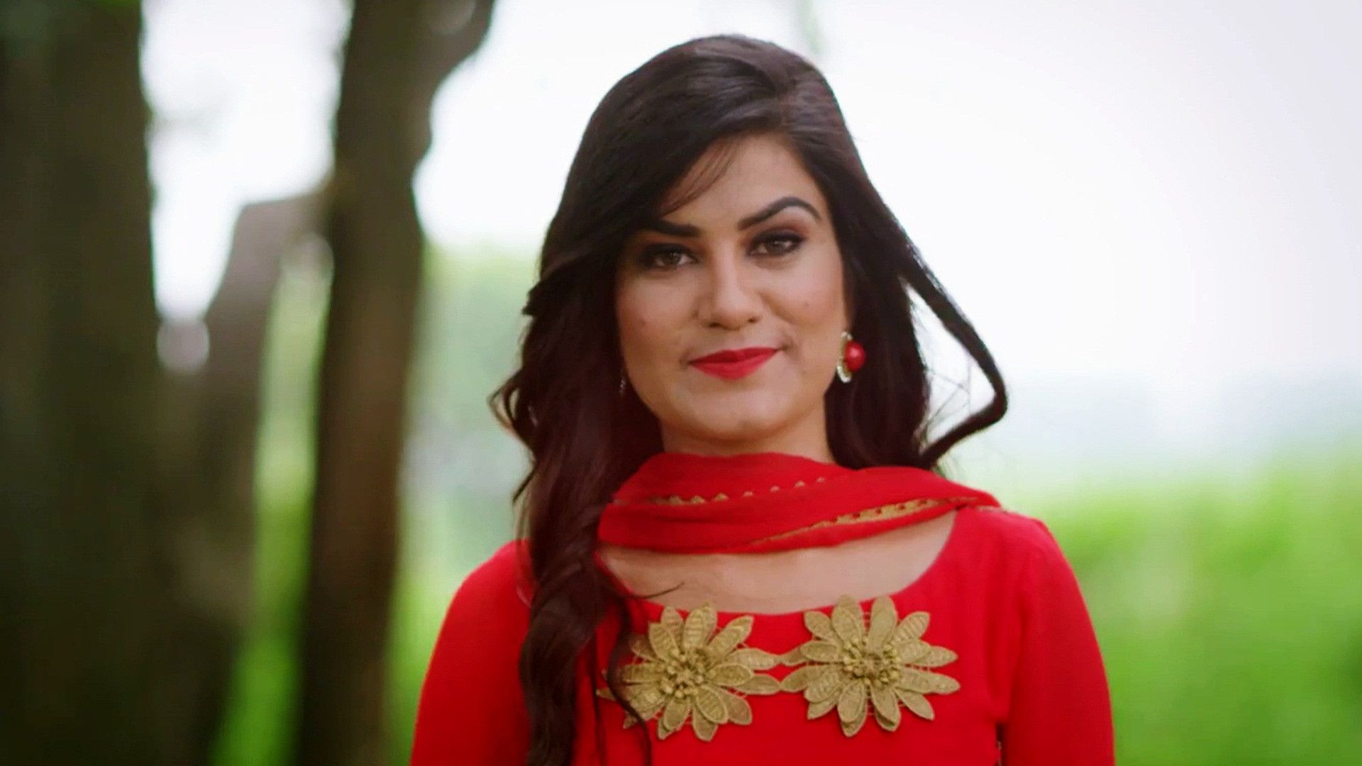 1920x1080 Kaur B Punjabi Singer Wallpaper 11437