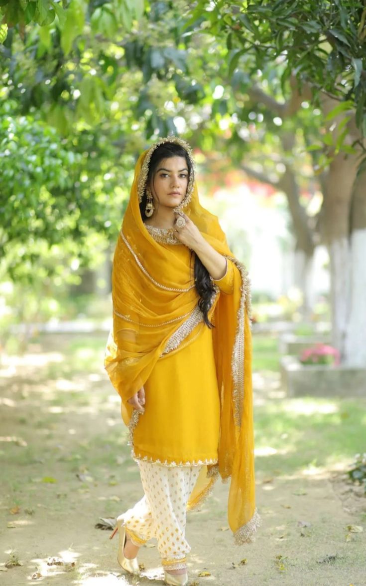 735x1174 Kaur B