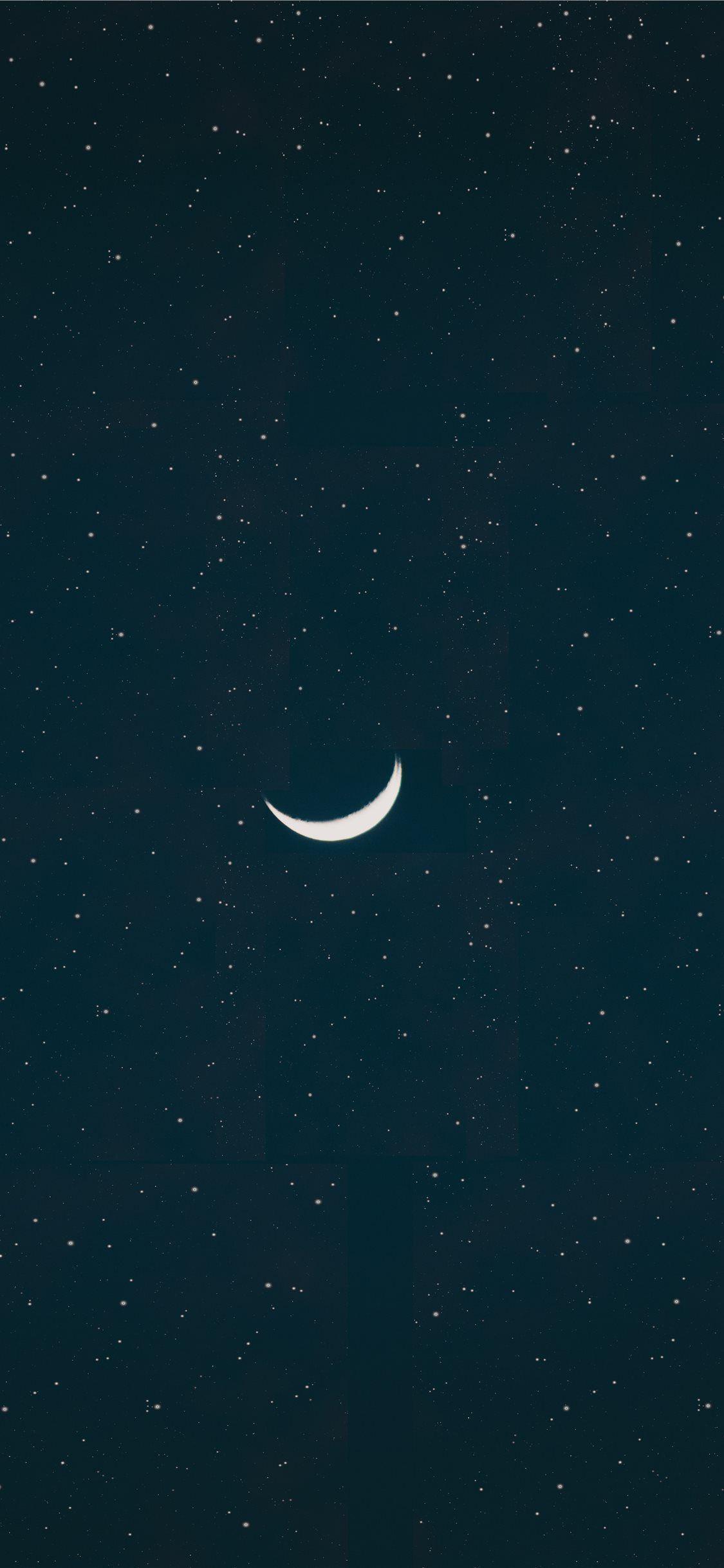 1125x2436 Télécharger gratuitement le fond d'écran blanc papier peint lune, Beaty votre iphone. #dark #s. Wallpaper earth, White wallpaper for iphone, Blue wallpaper iphone