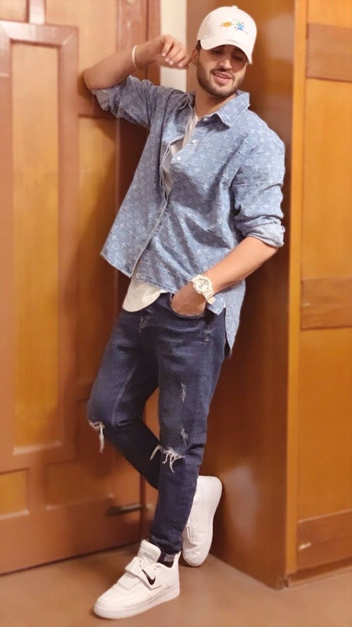 720x1280 Maninder buttar photo. Jassie gill wallpaper, Men stylish, Singers pics