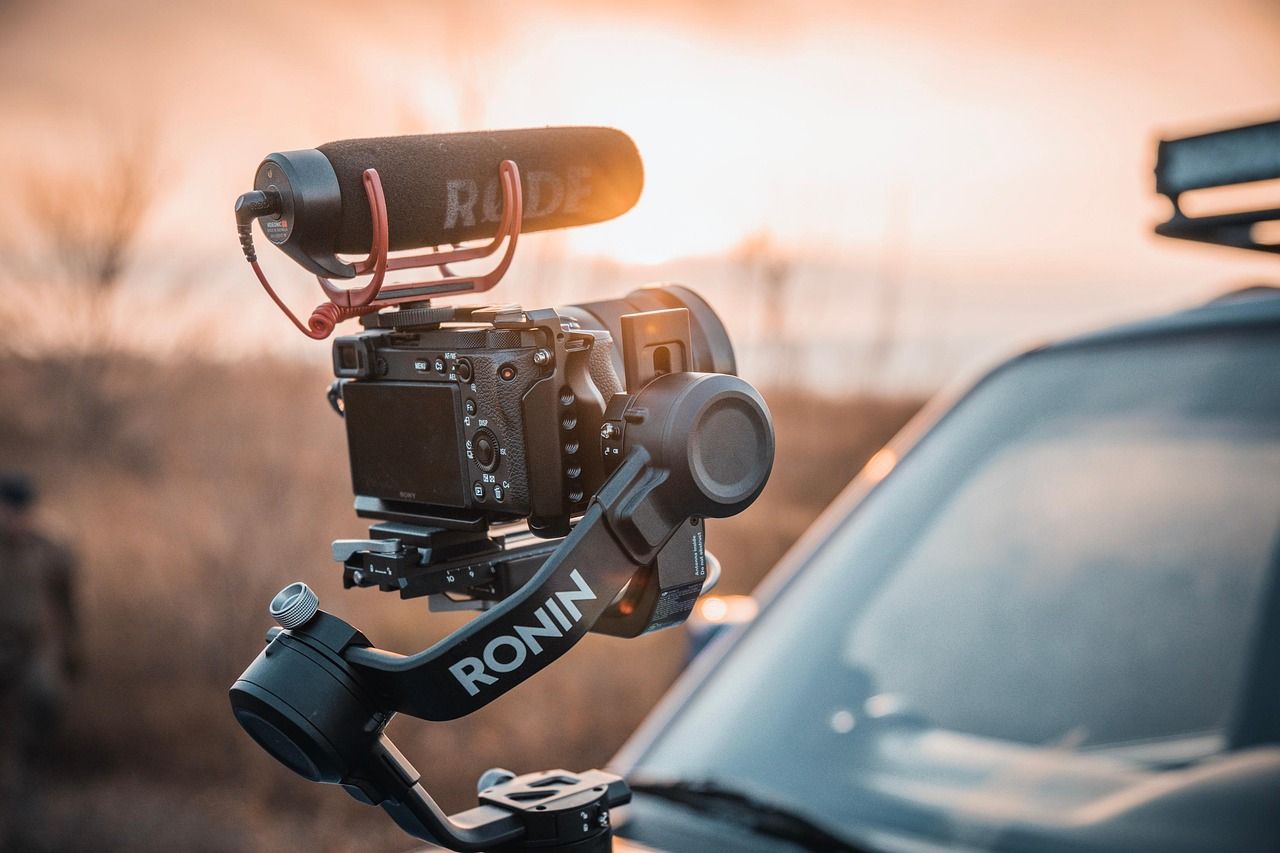 1280x853 Free Vlogging & Vlog Image
