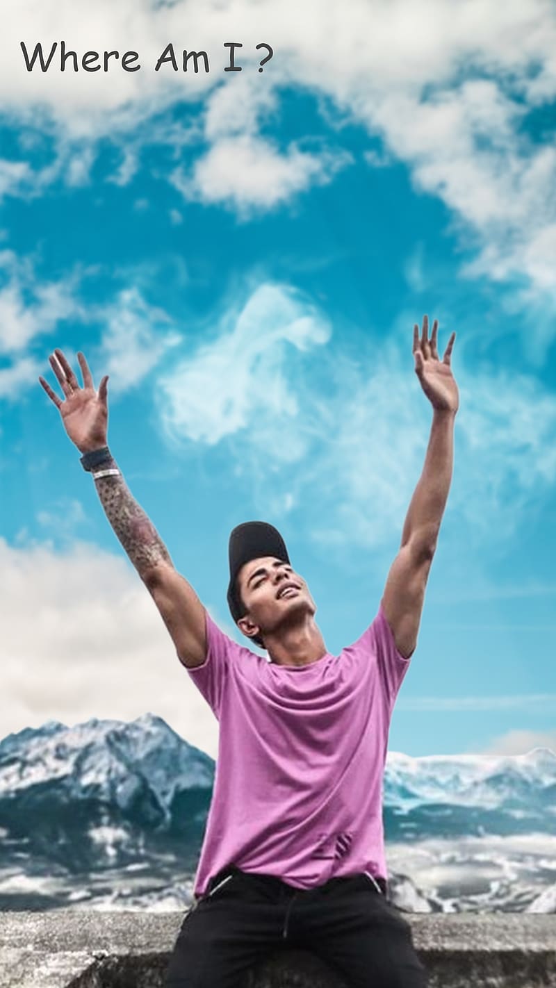 800x1422 HD vlogger wallpaper