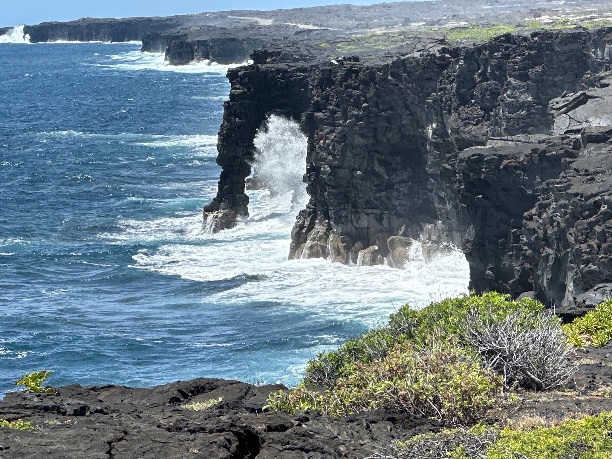 2048x1536 Holei Sea Arch