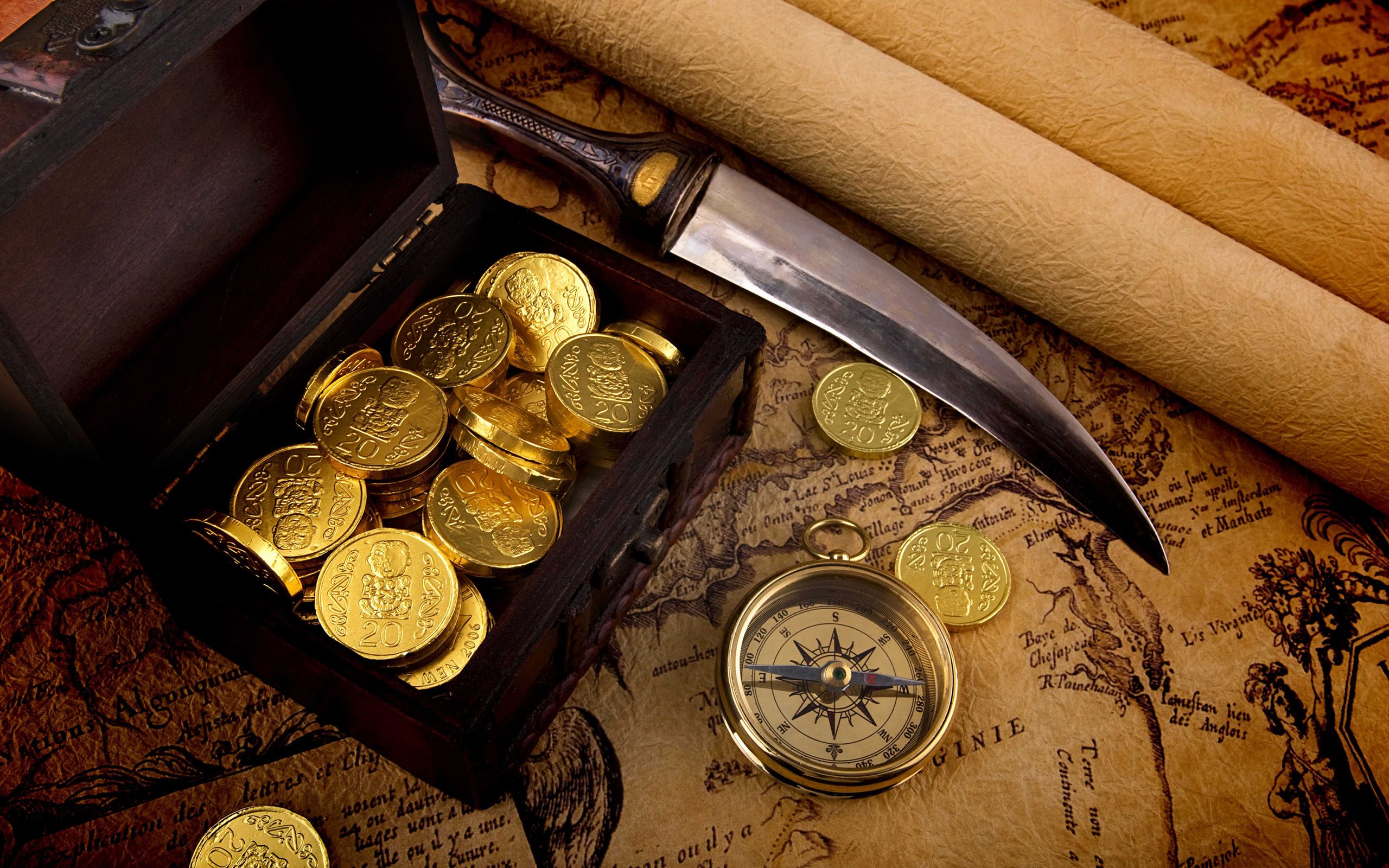 2560x1600 HD Wallpaper: Captivating Gold Treasures and Adventuresx1600