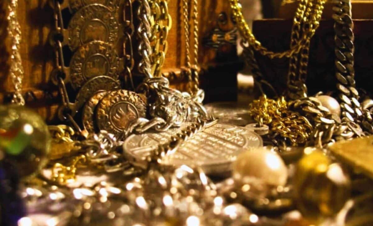 1200x727 $160 million gold treasure discovered after 50 years hidden