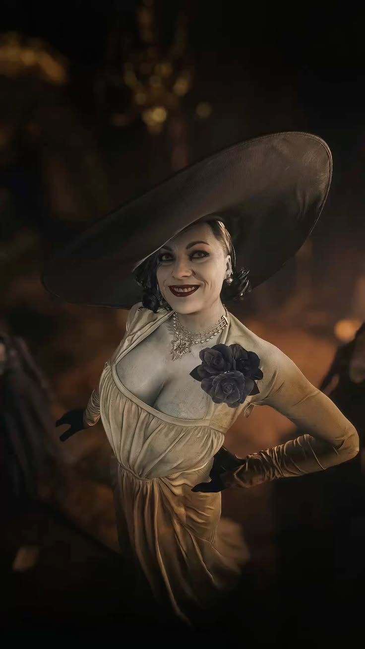 736x1308 Lady Alcina Dimitrescu