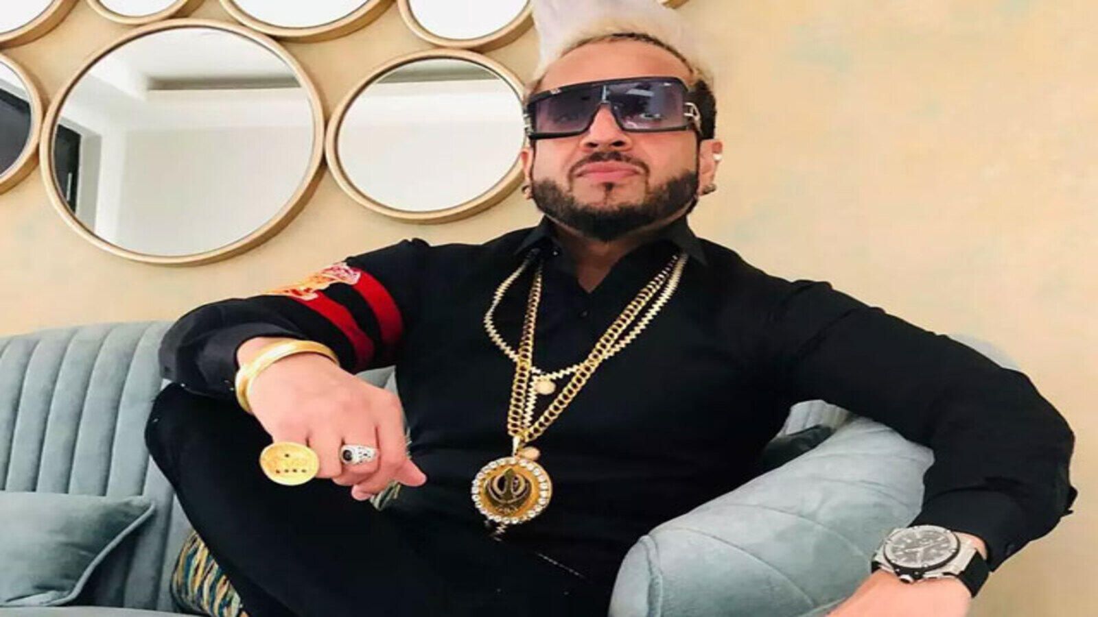 1600x900 Twitter blocks Punjabi rapper JazzyB, three other accounts Economic Times Video