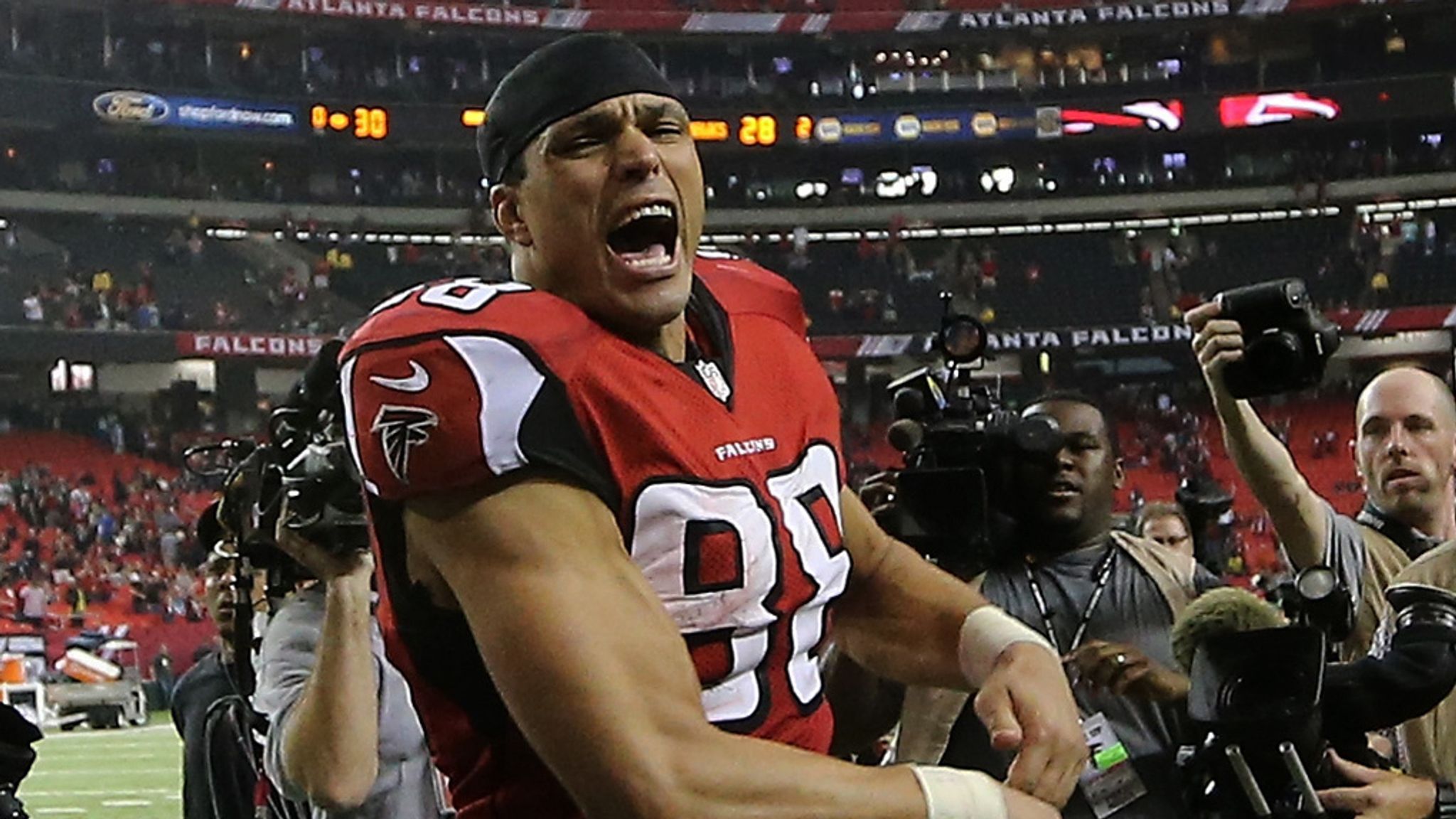 2048x1152 NFL: Veteran tight end Tony Gonzalez to play again with Atlanta Falcons
