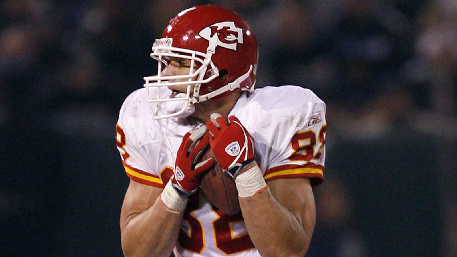 1600x900 The 10 Tight Ends With the Most Receptions in NFL History