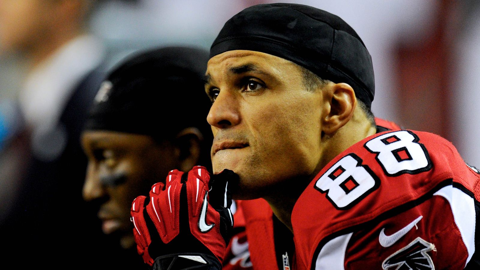 1600x900 Former NFL star Tony Gonzalez: NBA players 'can't handle the physicality' of football