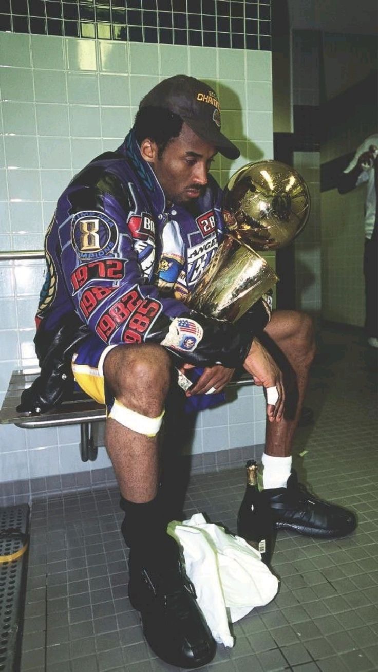 736x1308 Kobe bryant black mamba. Kobe bryant picture, Kobe bryant nba, Kobe bryant iphone wallpaper