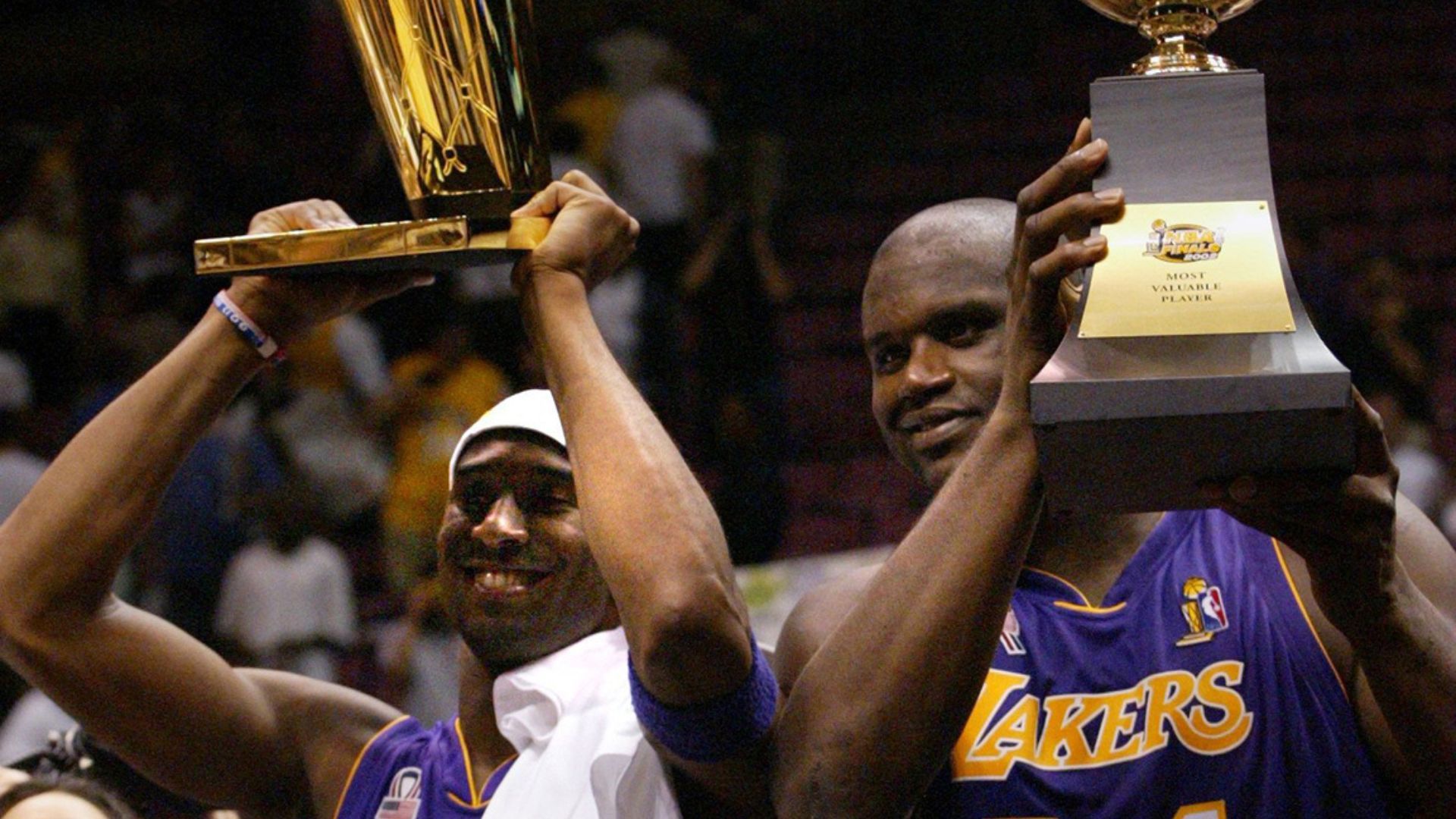 1920x1080 Put Your Own Jersey On”: Shaquille O'Neal Digs Up Iconic “Batman And Superman” Moment With Kobe Bryant After Winning 3 Peat