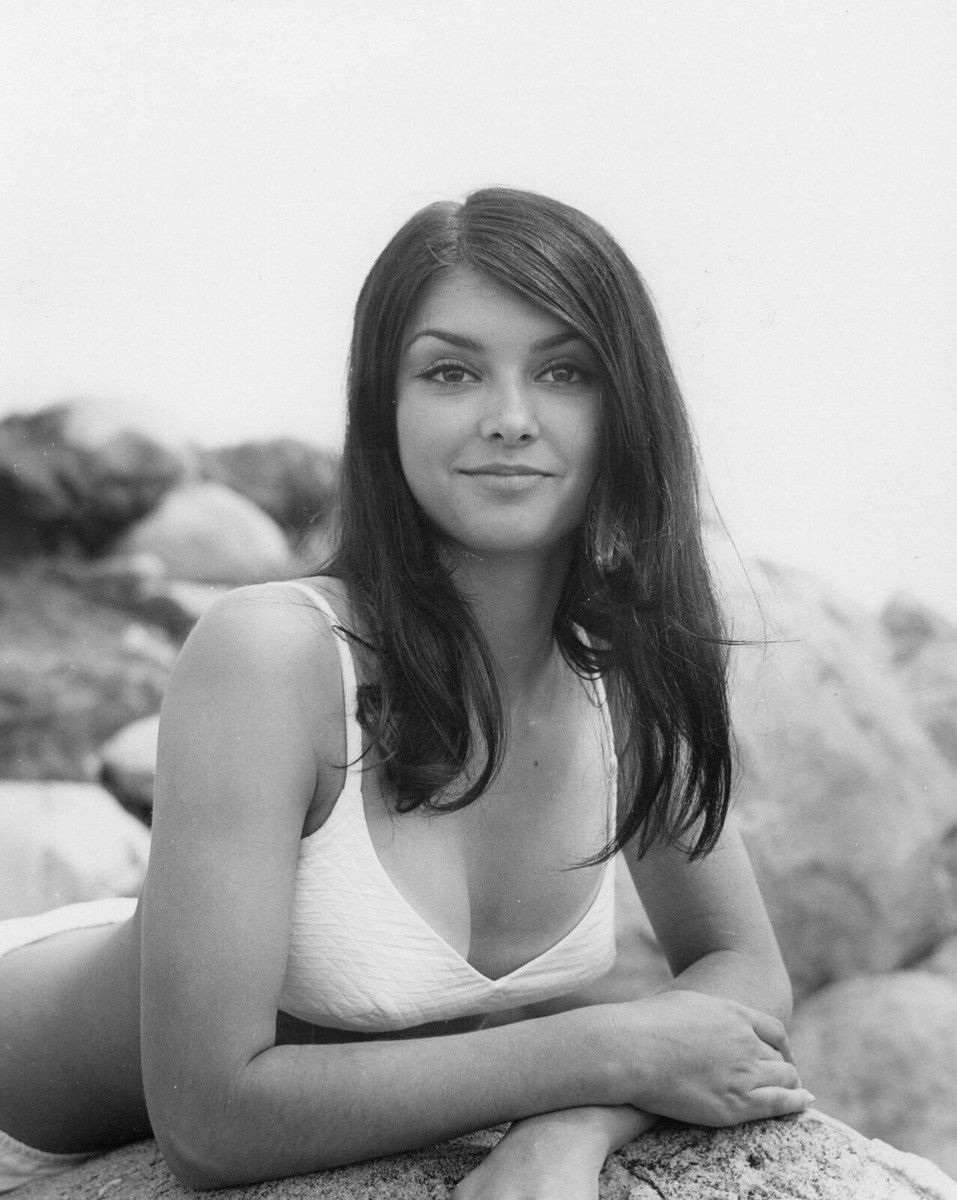 957x1200 1980s TV Actress VICTORIA PRINCIPAL Promo Picture Photo Print 8x10
