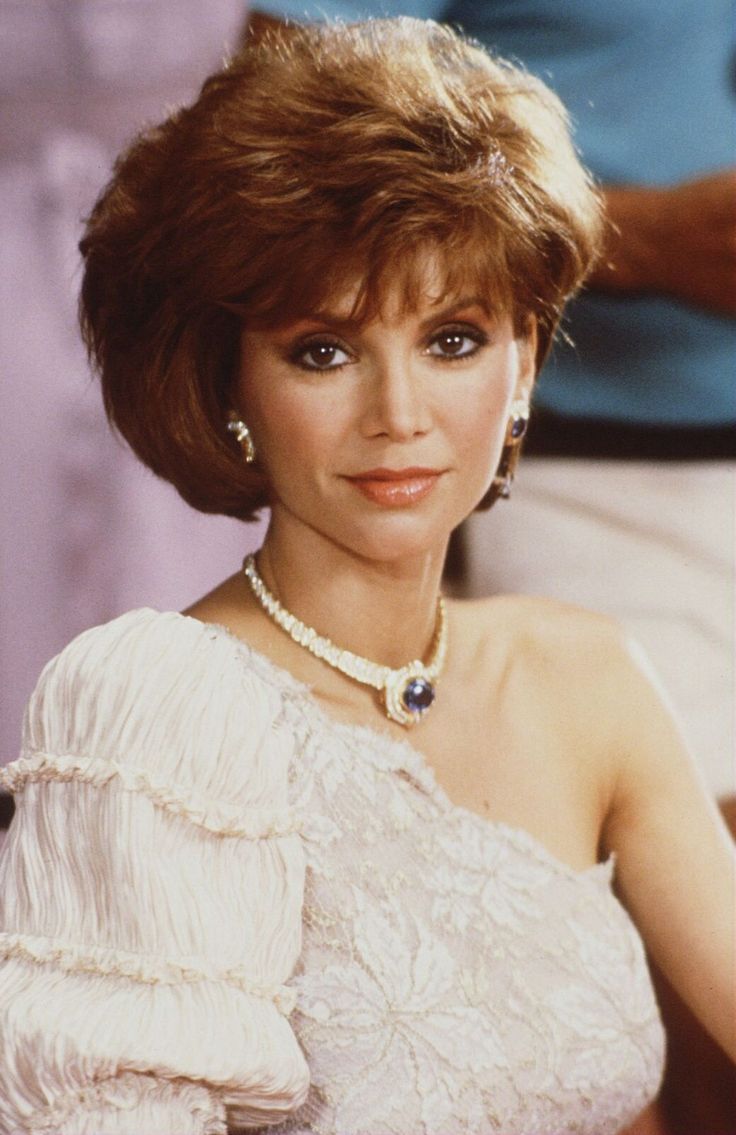 736x1135 Victoria Principal, Pam Ewing