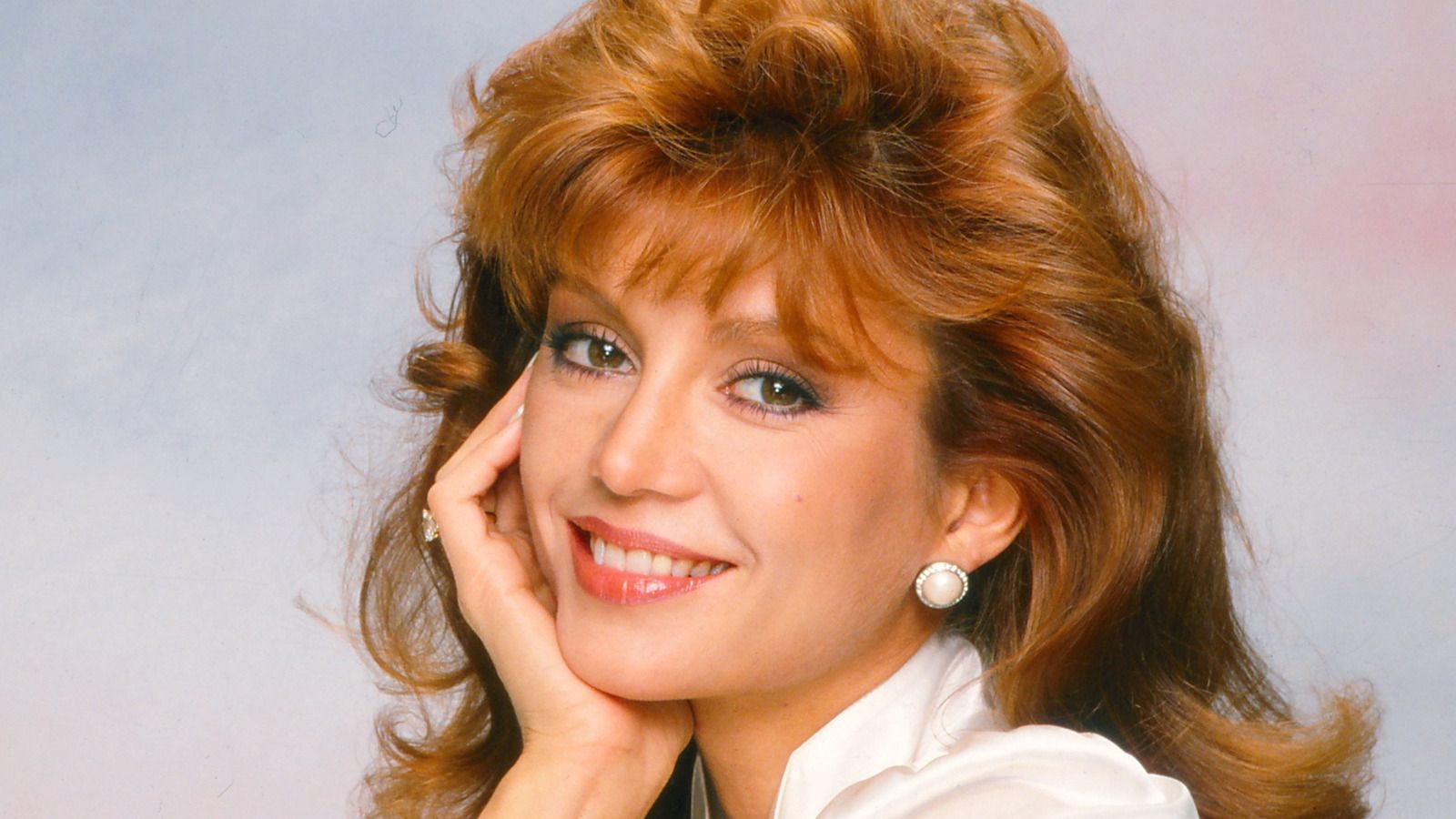 1600x900 She Was Everyone's '80s Crush & At Victoria Principal Is Still Stunning