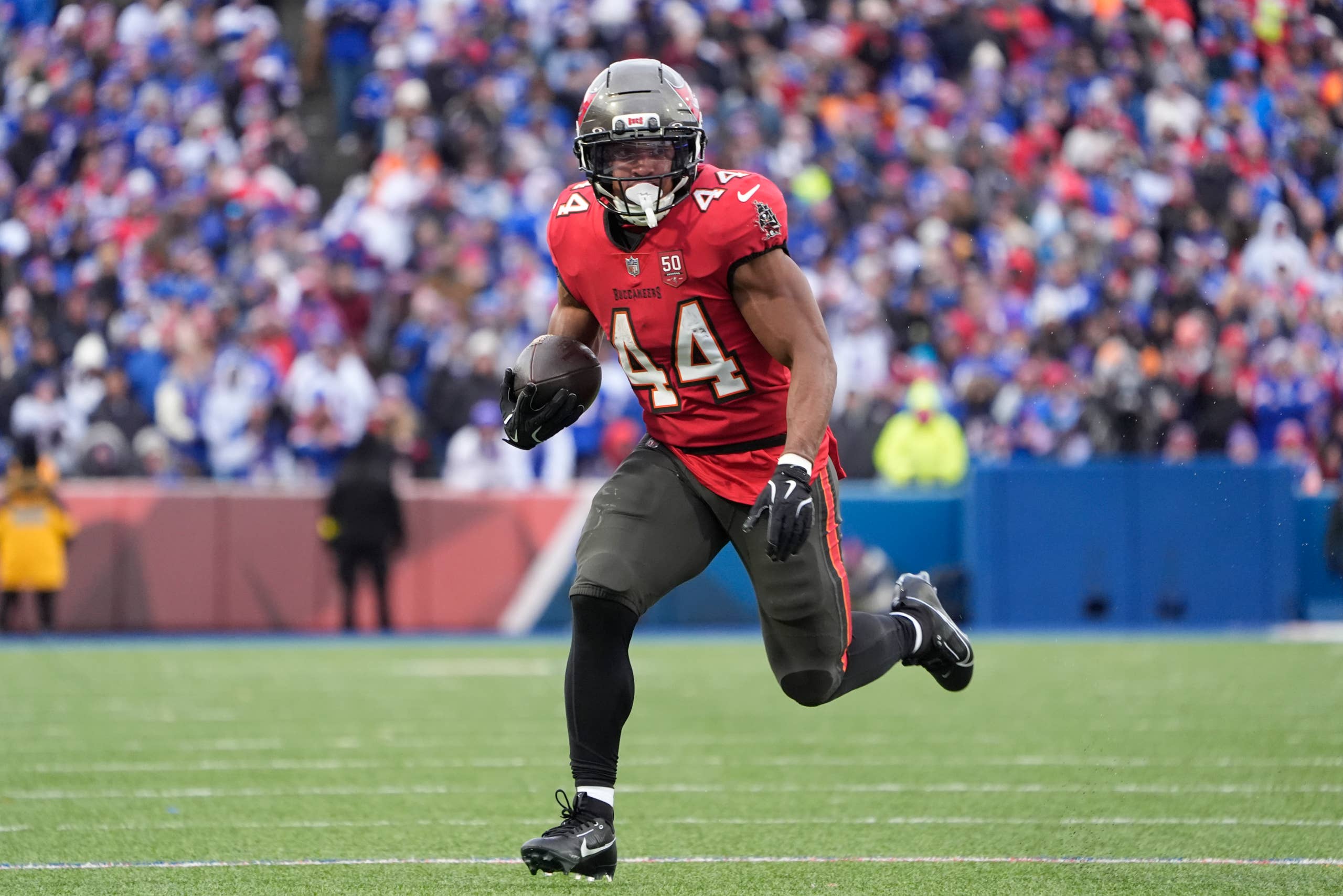 2560x1707 Zac Robinson Admits Buccaneers Must Get Sean Tucker Going After Zero Touches in 3 Games