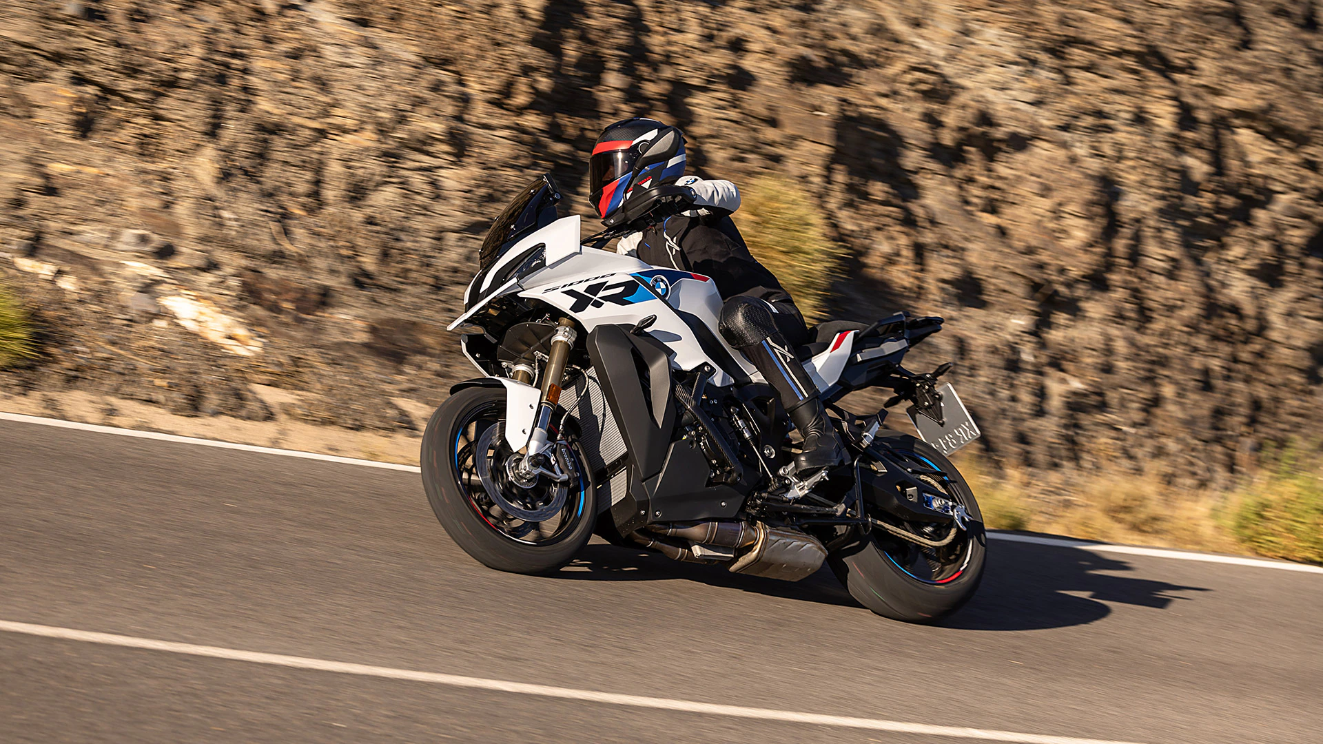 1920x1080 S 1000 XR