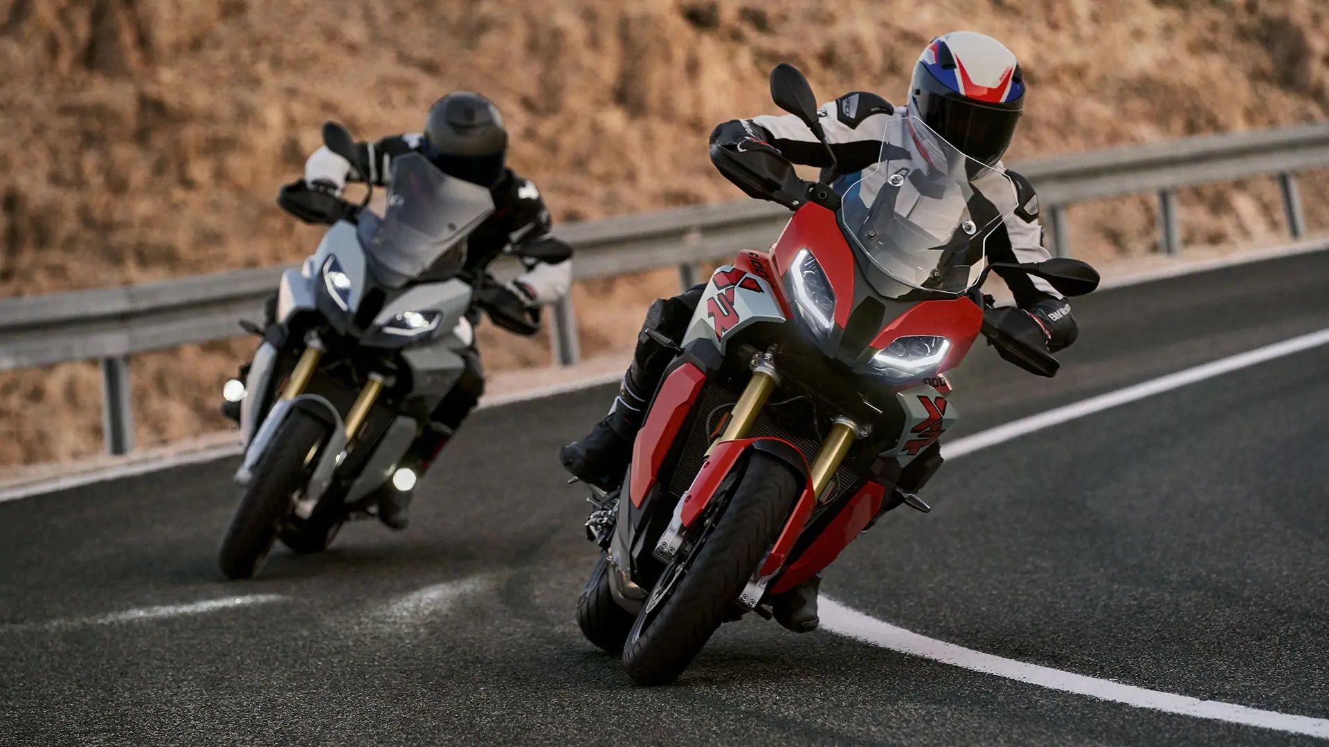 1920x1080 BMW S 1000 XR [Specs, Features, Photo]
